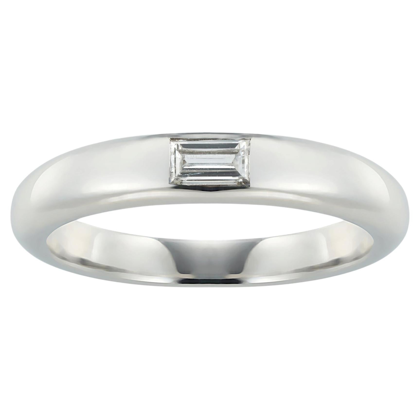 Ein Diamant-„Symbol“-Ring im Angebot