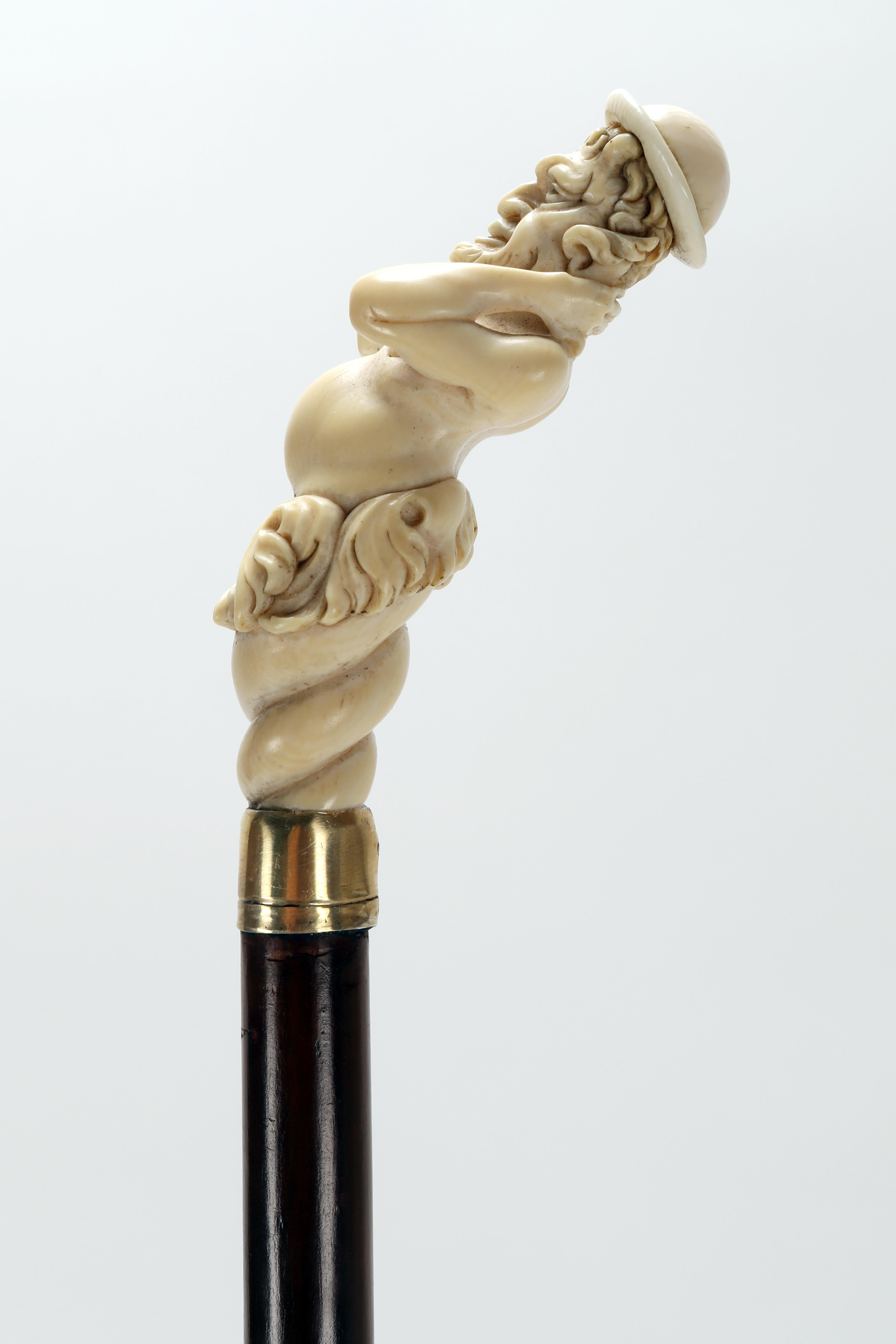 Bastone da passeggio in avorio di Dieppe raffigurante un Satiro, Francia, metà del XIX secolo. in vendita 1