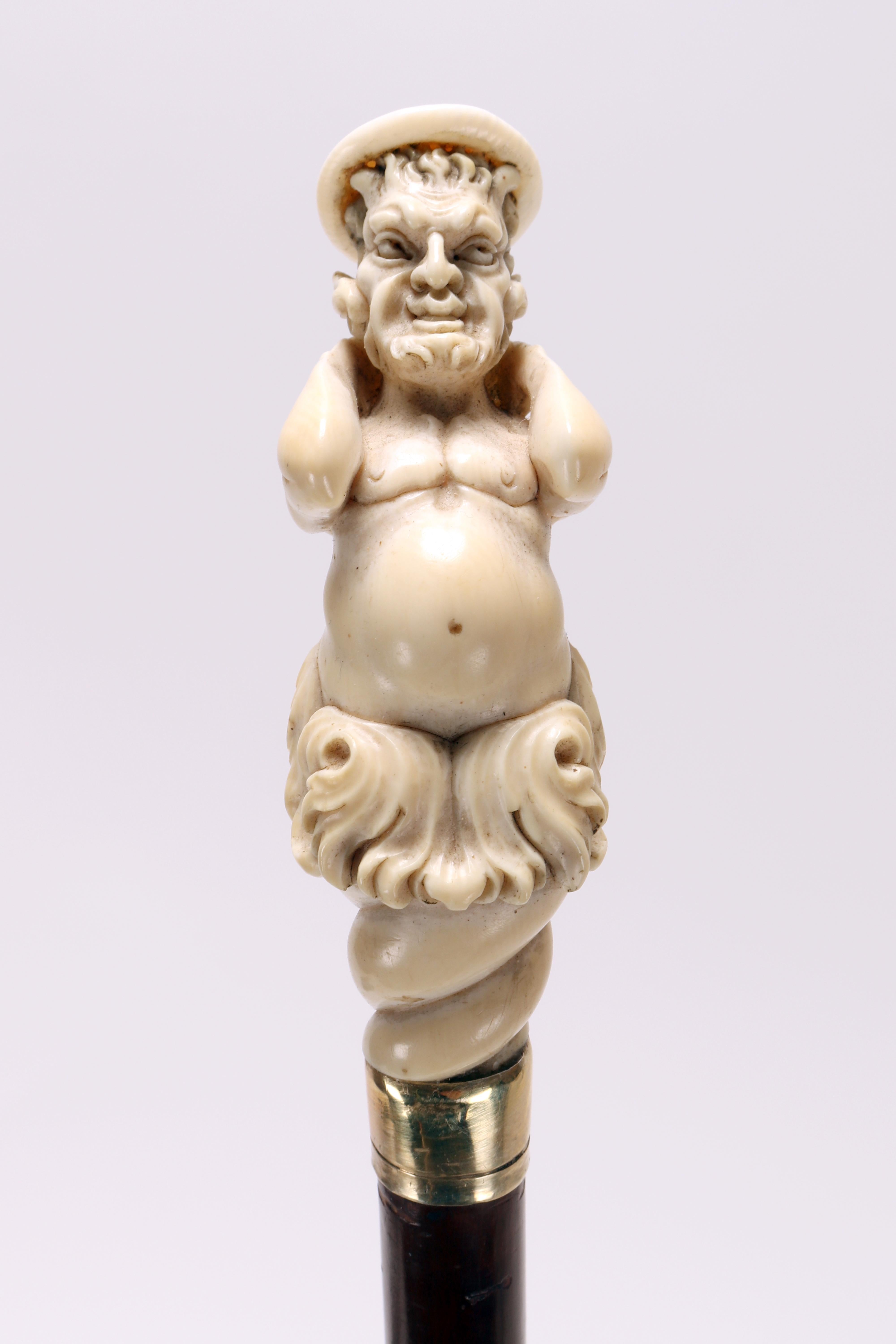 Bastone da passeggio in avorio di Dieppe raffigurante un Satiro, Francia, metà del XIX secolo. in vendita 3
