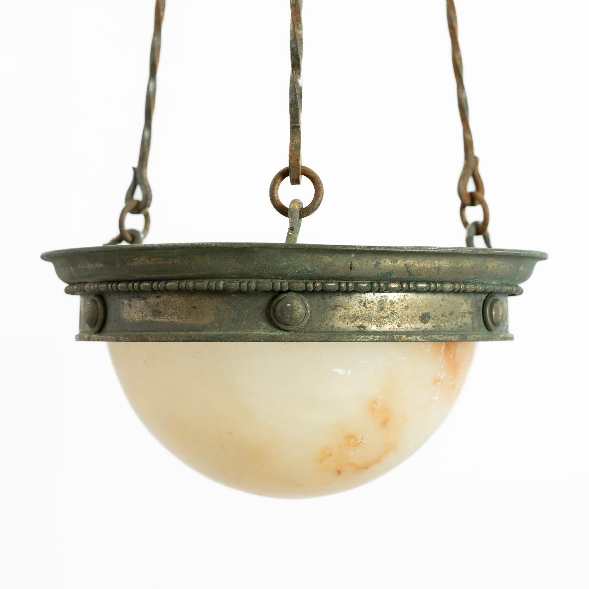 Un piccolo plafonnier inglese in alabastro del XIX secolo In condizioni buone in vendita a Southampton, GB