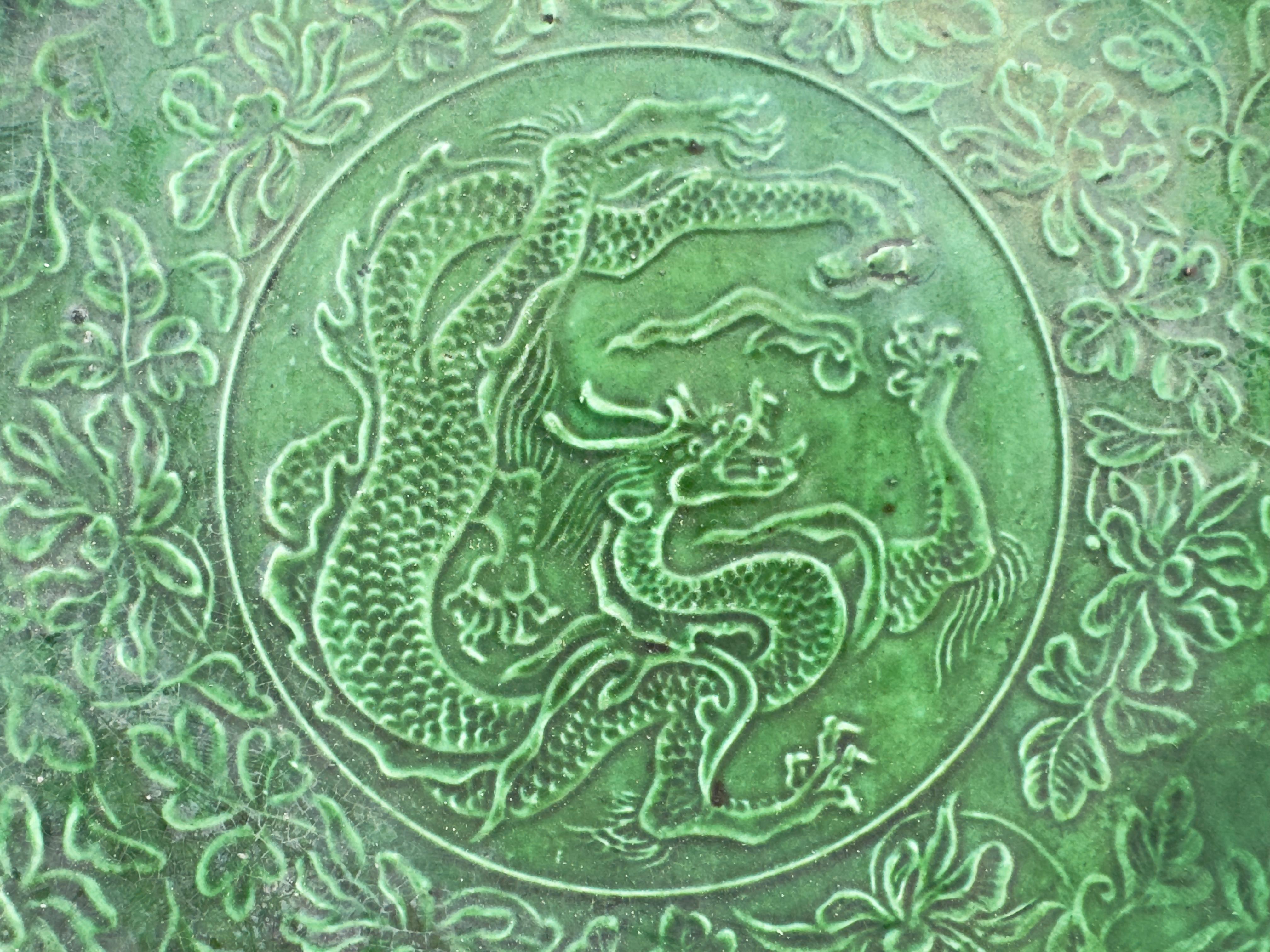 Seltene grün glasierte Drachenschüssel aus Dingyao, Nördliche Song Dynasty (Keramik) im Angebot