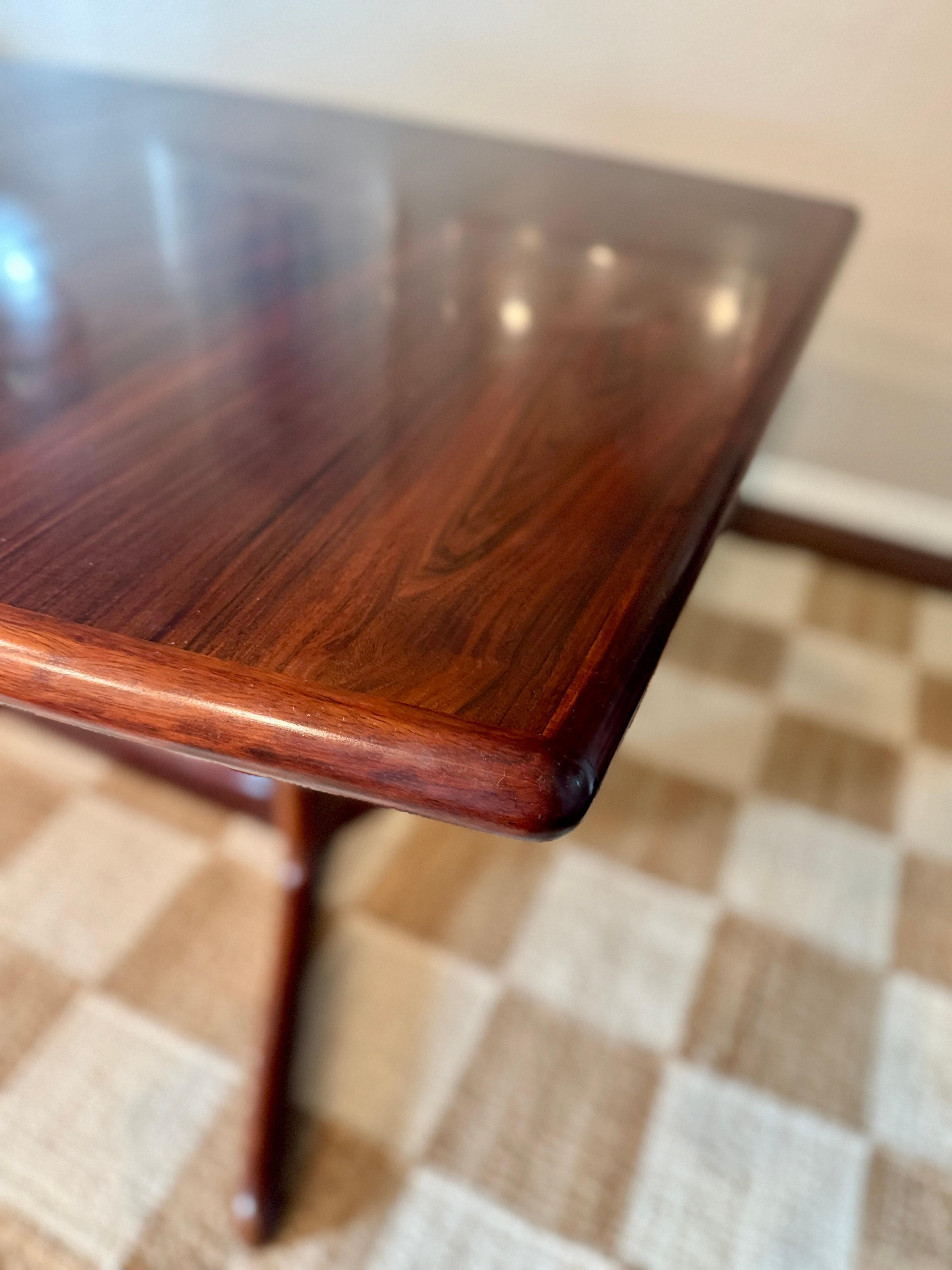 A dining set made of Brazilian rosewood by Dyrlund in Denmark, circa 1960s For Sale 12