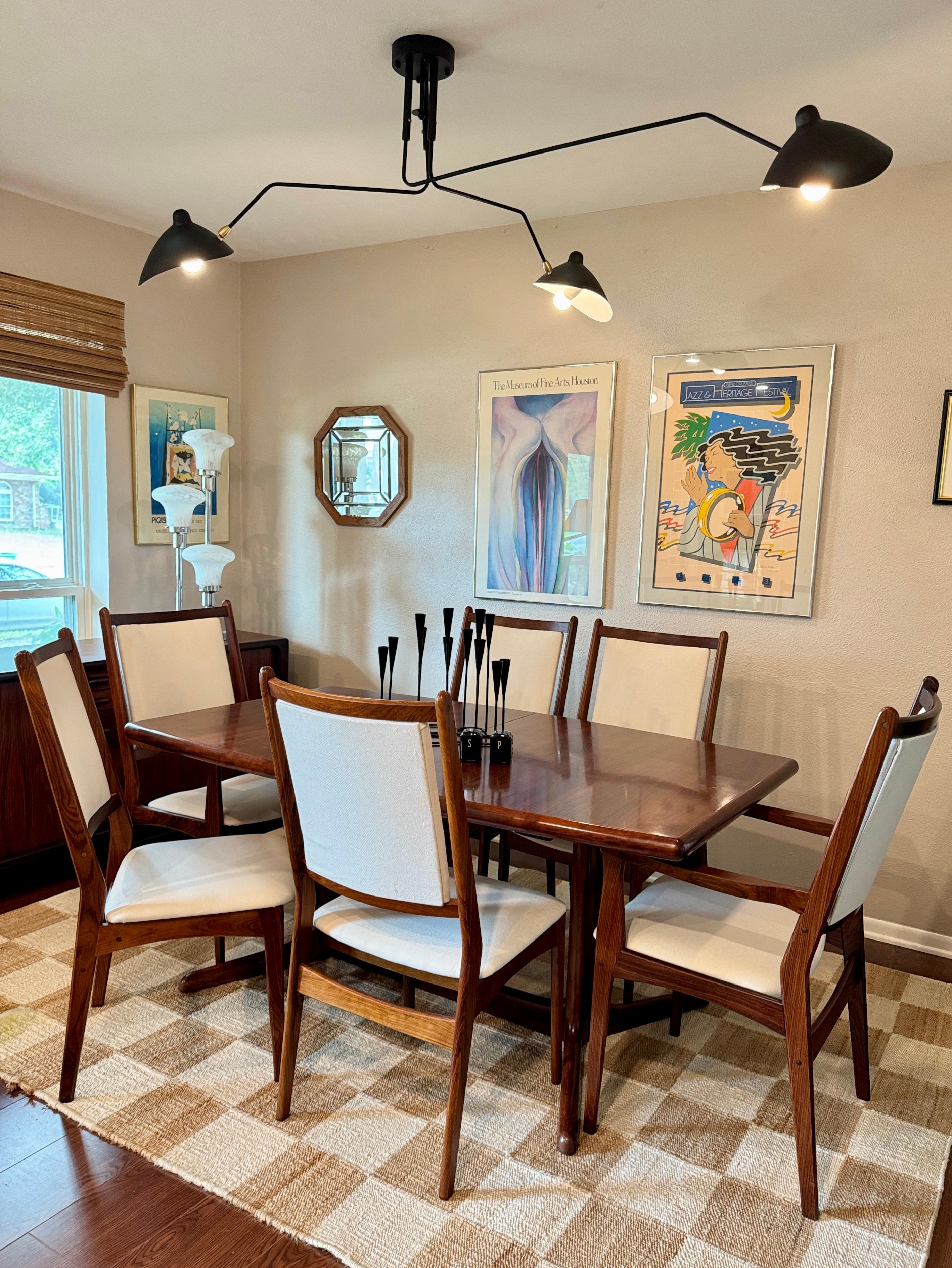 Mid-20th Century A dining set made of Brazilian rosewood by Dyrlund in Denmark, circa 1960s For Sale