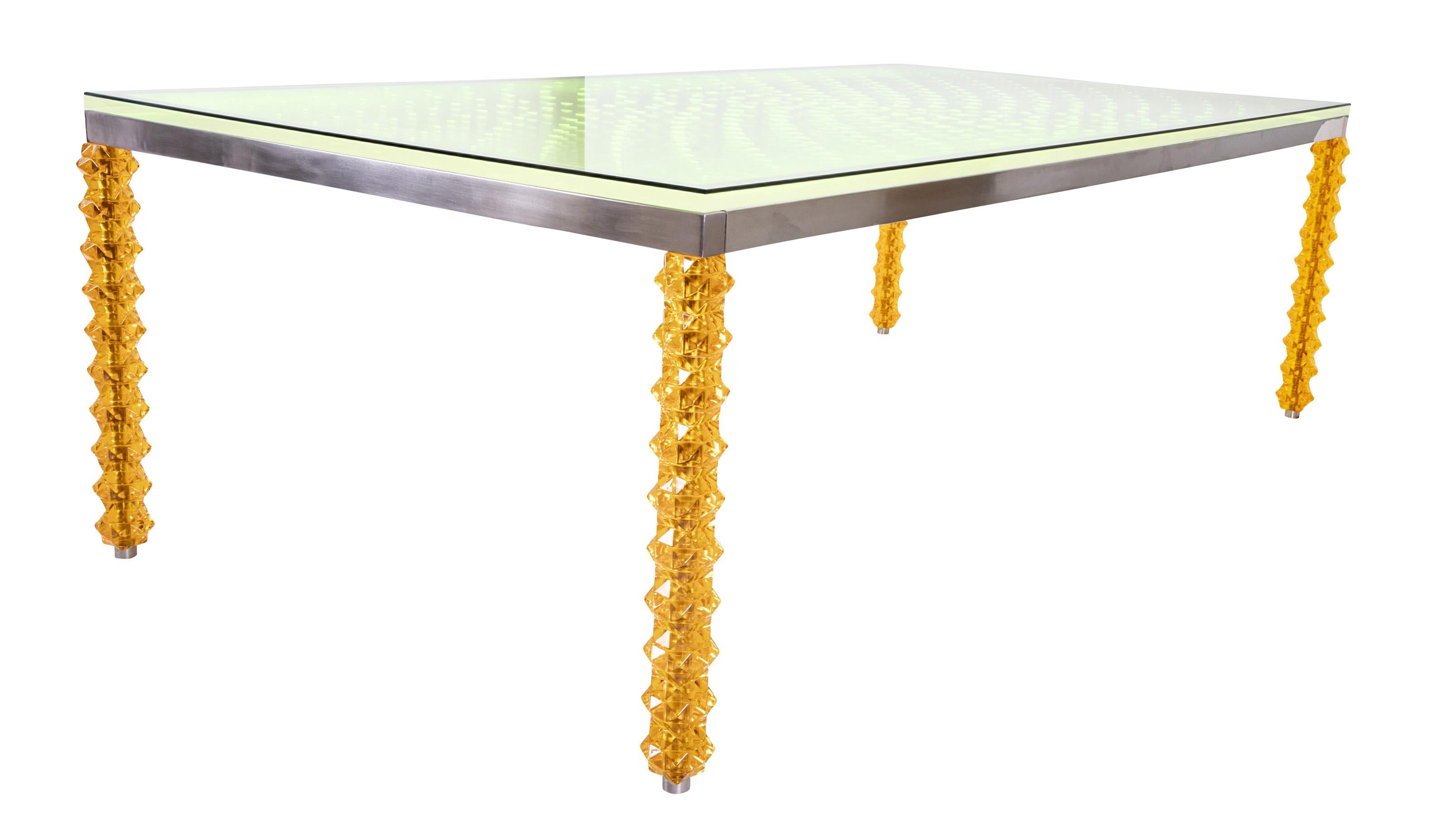 Postmoderne Table de salle à manger conçue par Sawaya & Moroni en acier inoxydable et Lucite en vente