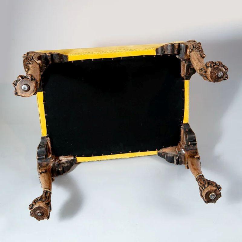 XIXe siècle Tabouret en acajou sculpté, 19e siècle en vente