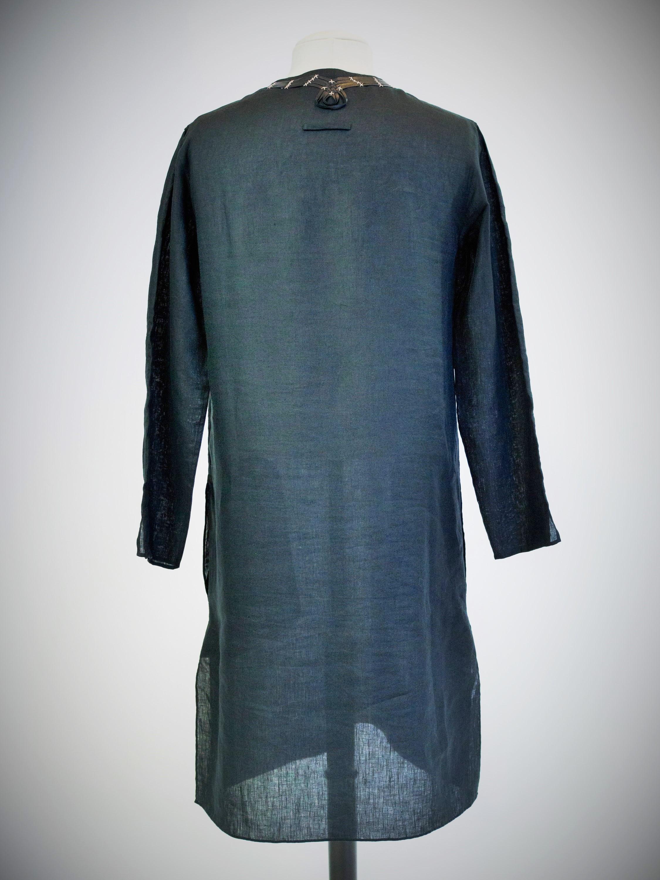 A Djellaba blouse by Jean-Paul Gaultier in embroidered black linen Circa 2000 For Sale 2