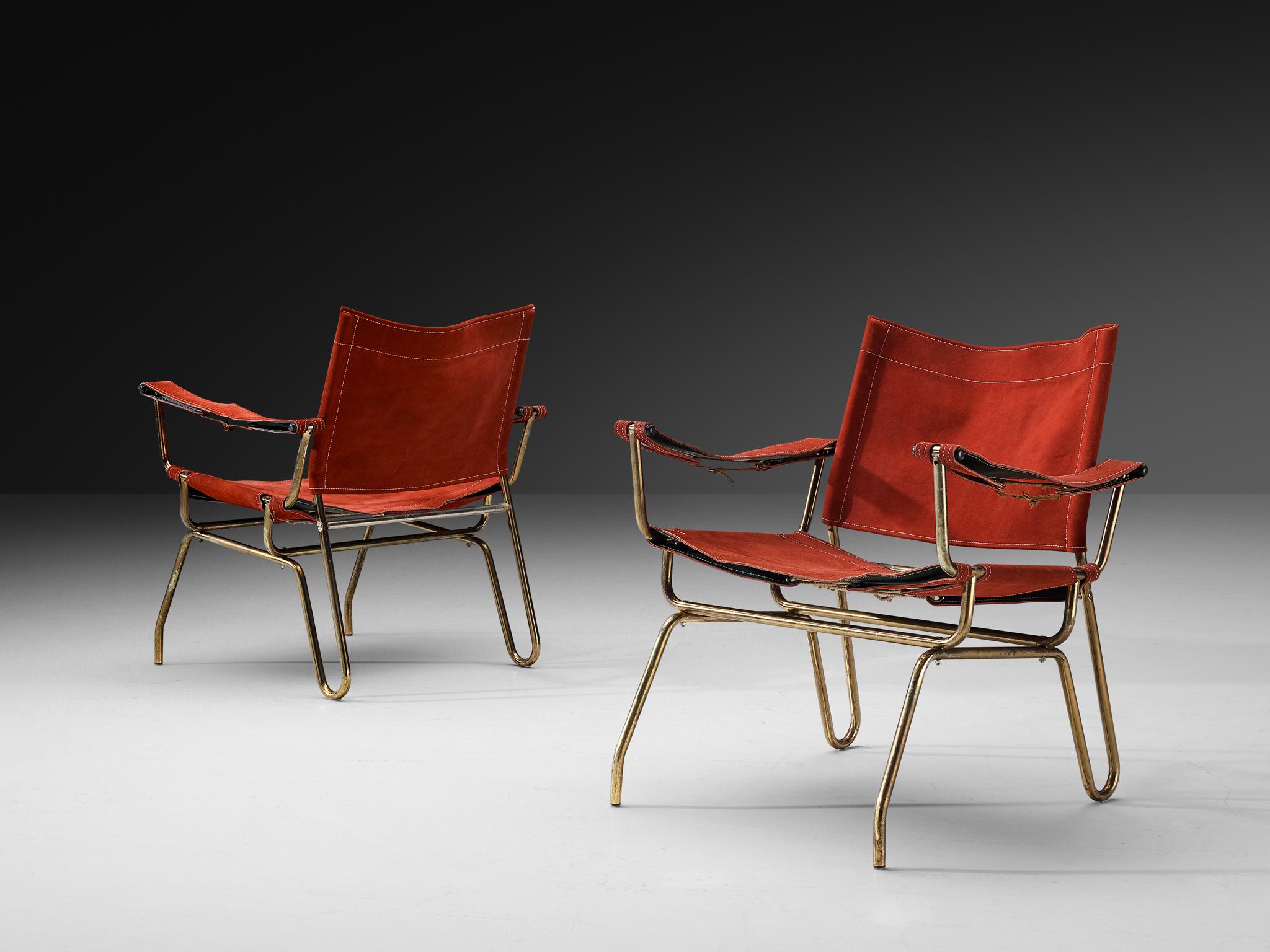 A. A. Dolleman per Metz & Co., coppia di poltrone, ottone scamosciato, Paesi Bassi, 1960 

Questa rara coppia di sedie da salotto moderniste incarna un design unico e accattivante. La struttura in tubolare di ottone è elegante e si piega