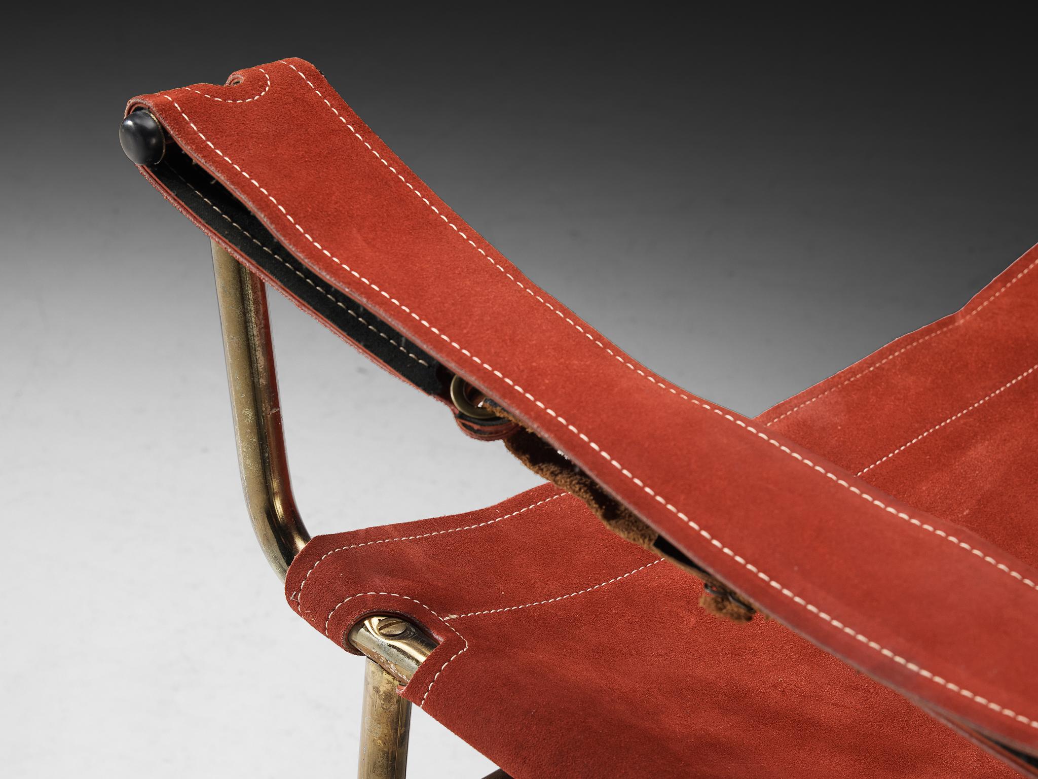 A. A. Dolleman per Metz & Co. Coppia di poltrone in camoscio e ottone in vendita 1