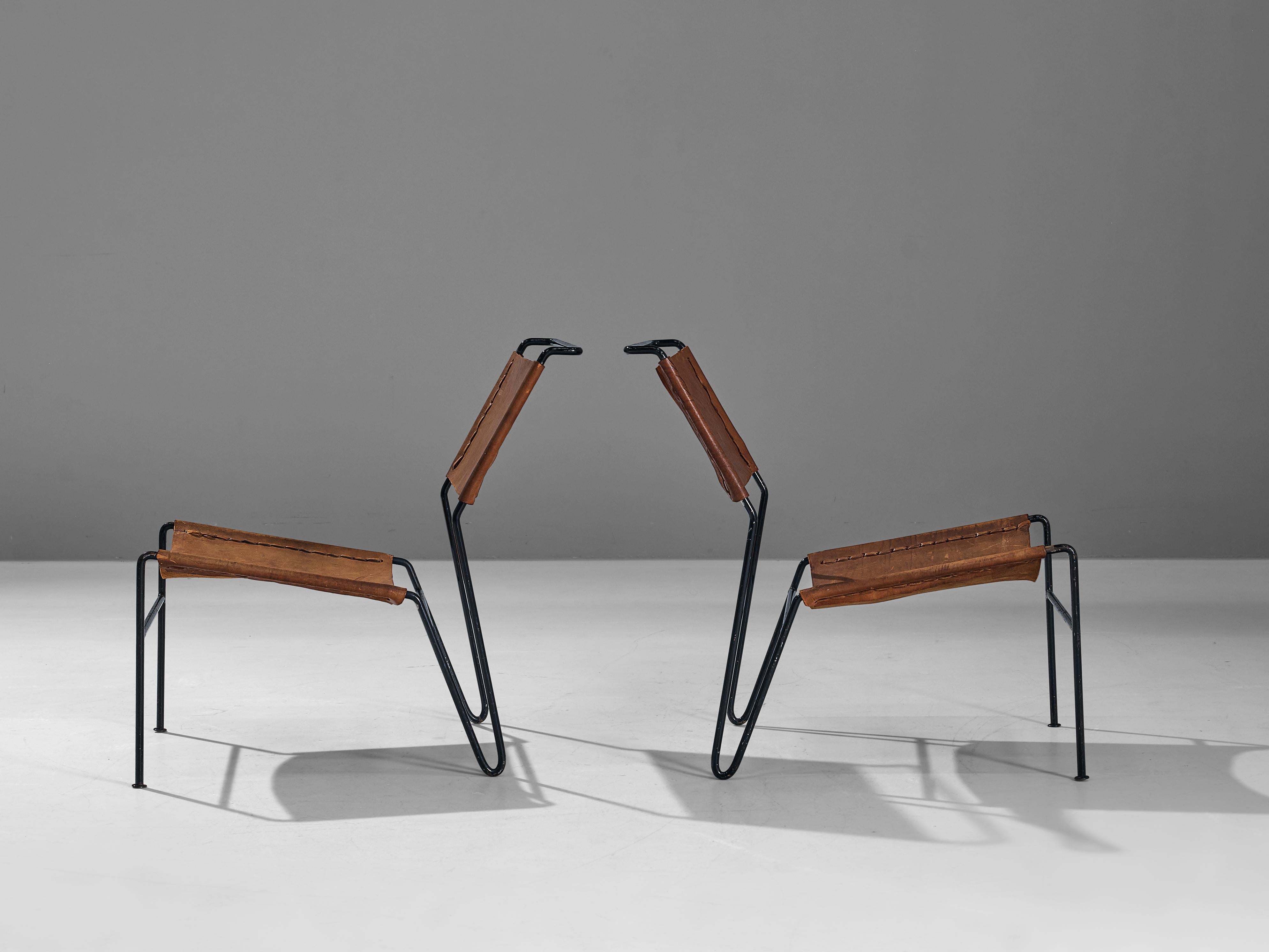 Dutch A. Dolleman for Metz & Co Pair of Modernist Easy Chairs in Brown Leather For Sale