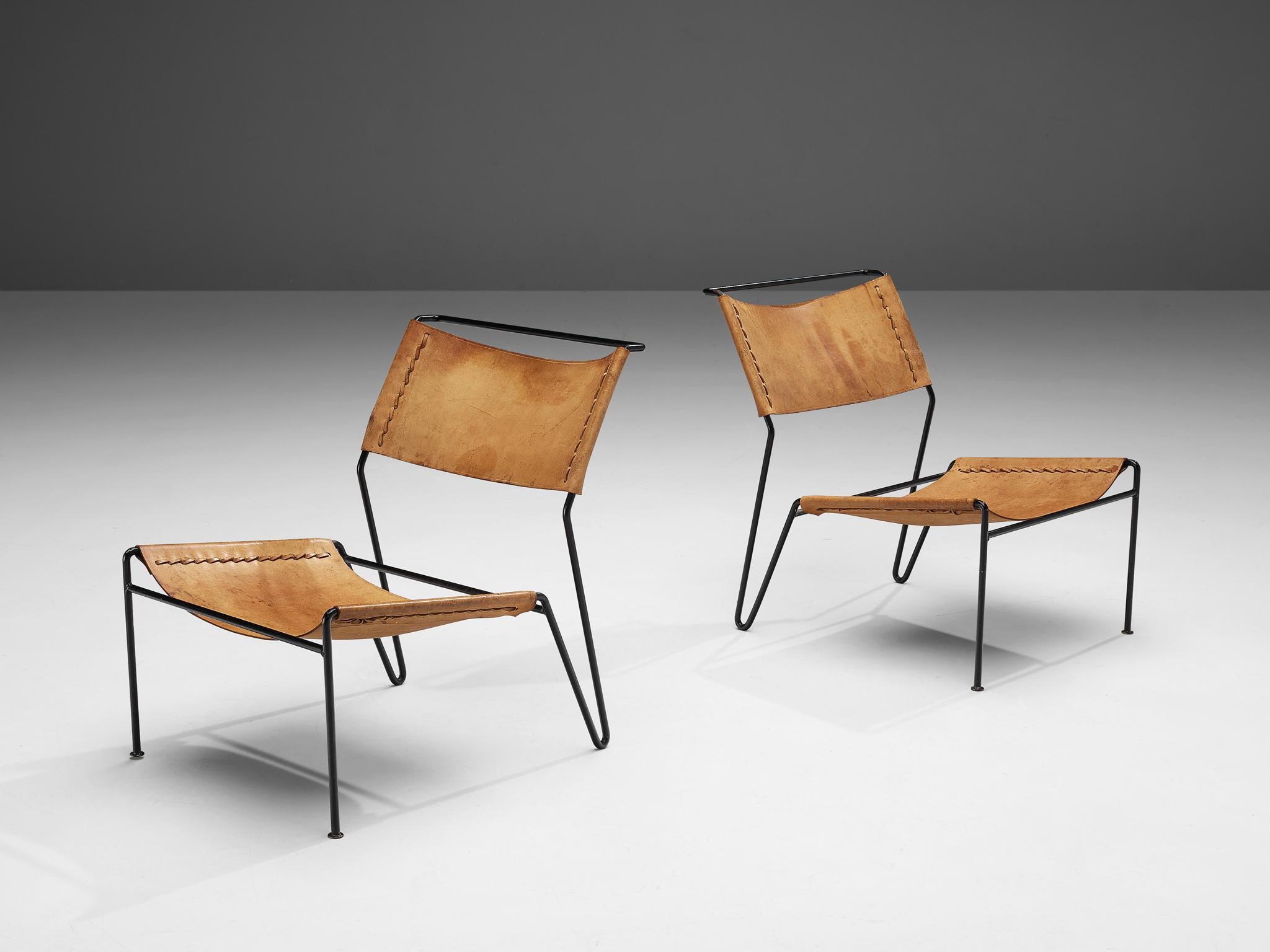 Dutch A. Dolleman for Metz & Co Pair of Modernist Easy Chairs in Leather For Sale