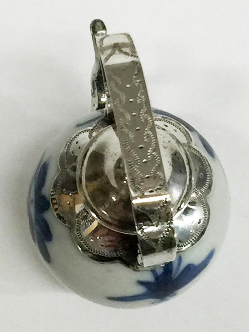 Doll’s House Miniature Chinese Porcelain Teapot, Kangxi Period 4