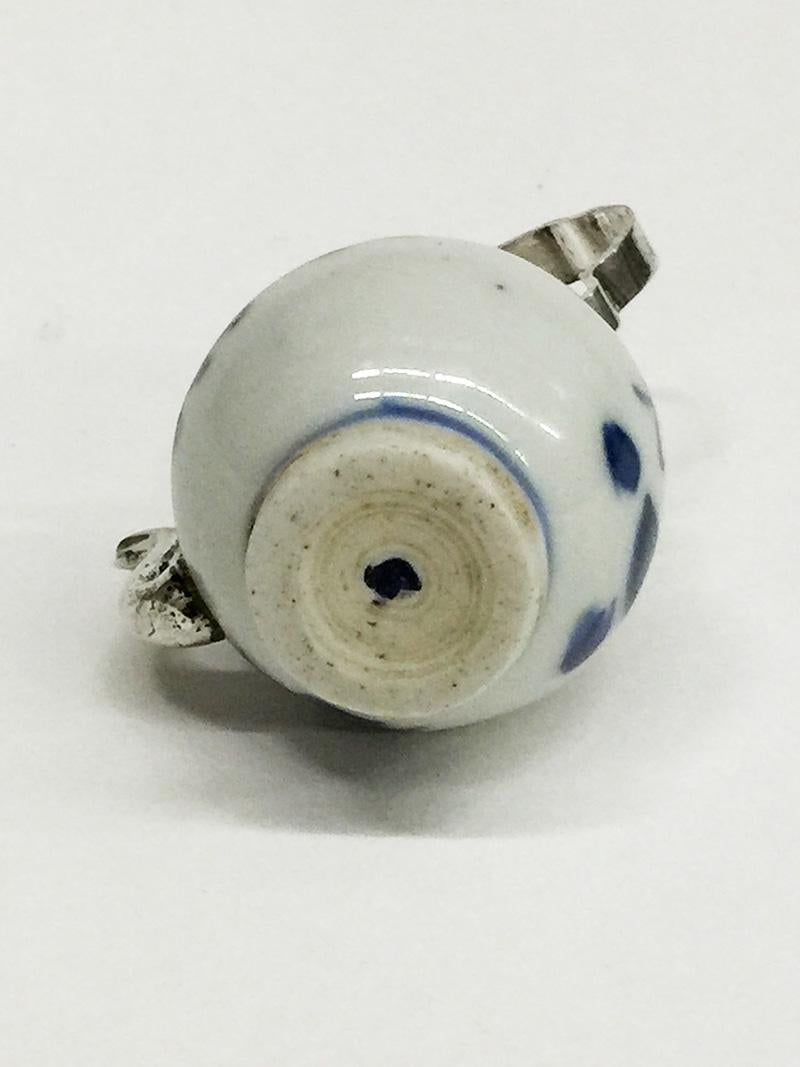 18th Century and Earlier Doll’s House Miniature Chinese Porcelain Teapot, Kangxi Period