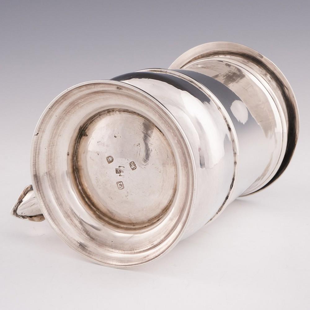 A Domed Lid Sterling Silver Quart Tankard London, 1771 For Sale 1