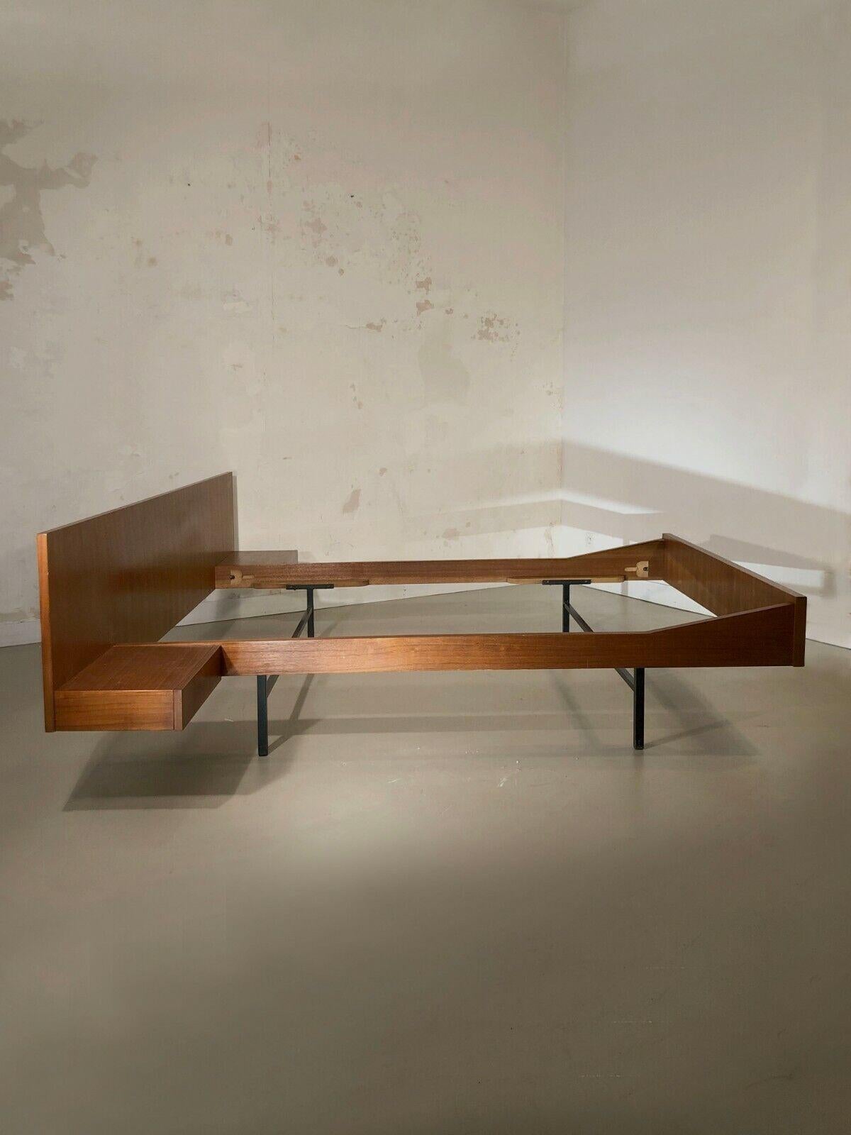 A MID-CENTURY-MODERN Double Bed by JOSEPH-ANDRE MOTTE, CHARRON, France 1950 In Good Condition For Sale In PARIS, FR