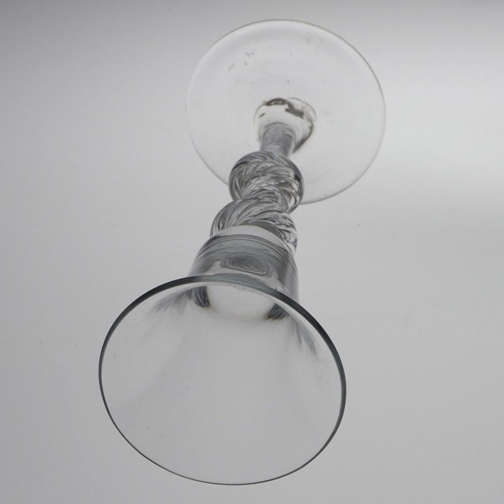 A Double Knopped Air Twist Wine Glass c1750 In Good Condition For Sale In Tunbridge Wells, GB