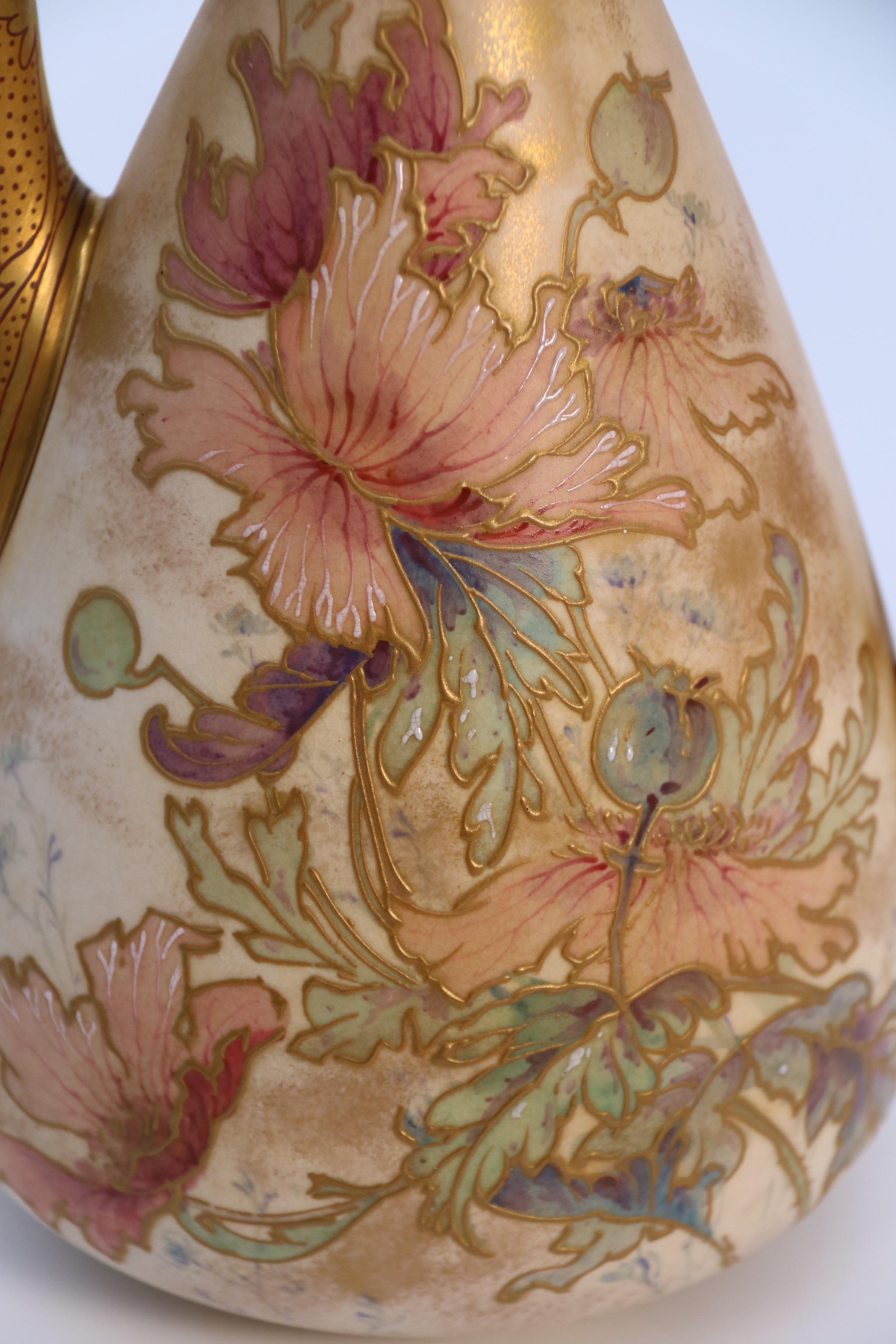 A  Brocca in ceramica Doulton Burslem con influenze persiane, circa 1890 in vendita 2