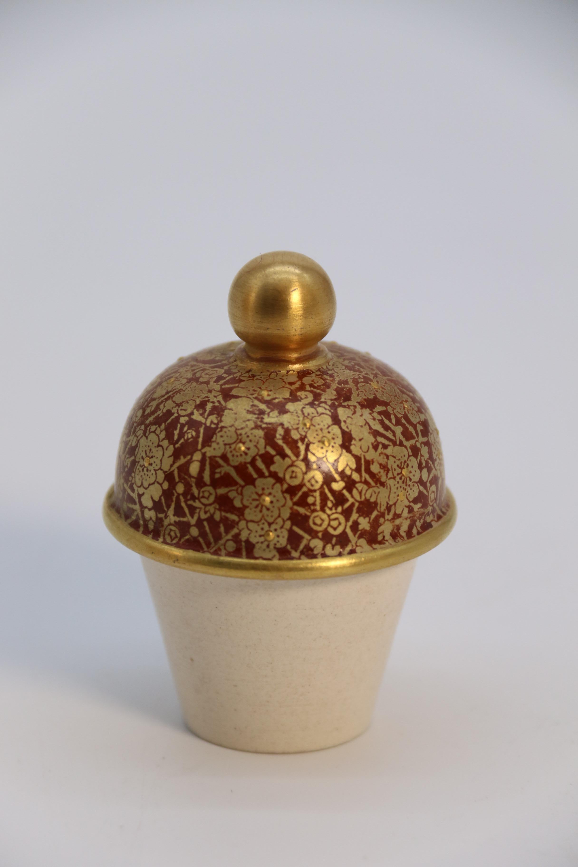A  Brocca in ceramica Doulton Burslem con influenze persiane, circa 1890 in vendita 12