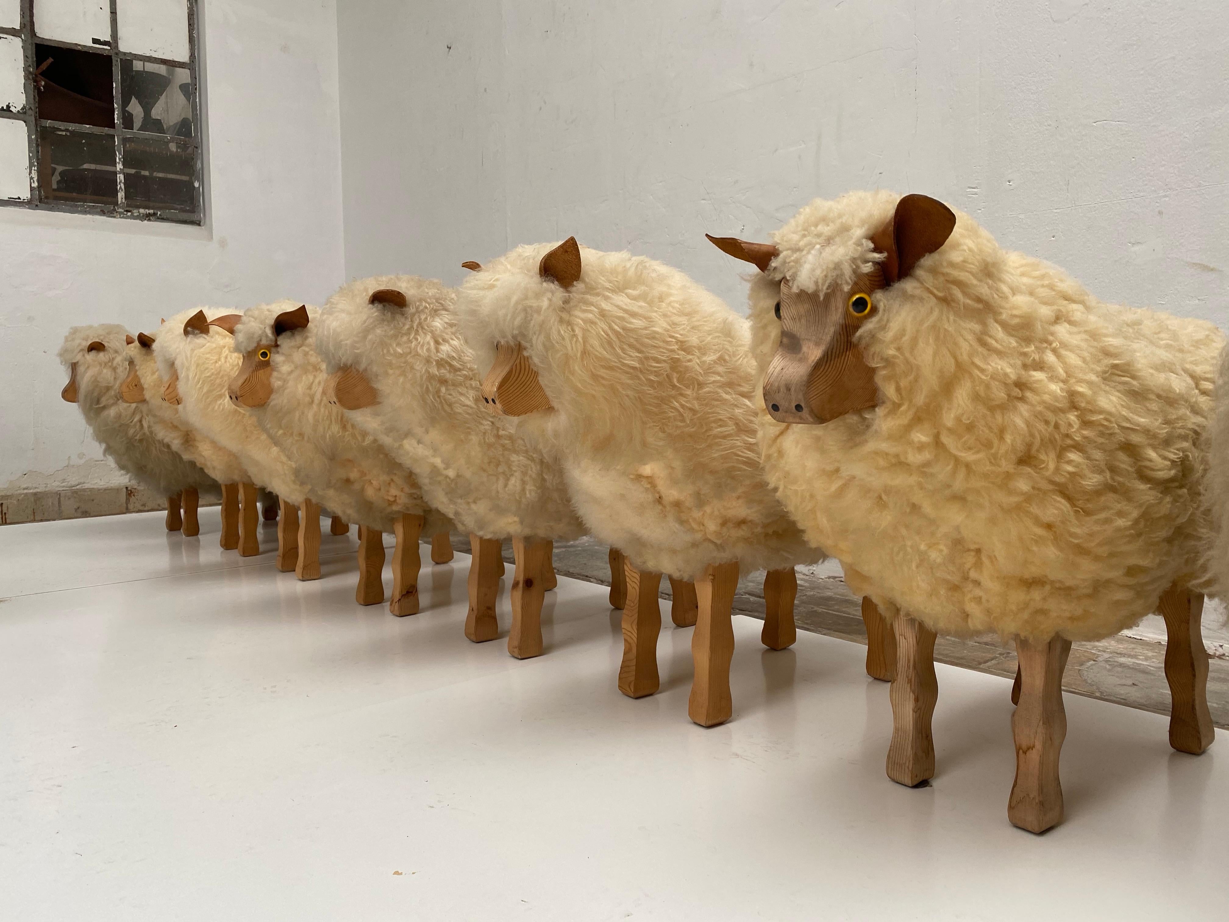 Dozen of Sheep Midcentury Genuine Sheep Wool and Carved Pinewood, Germany, 1970s 8