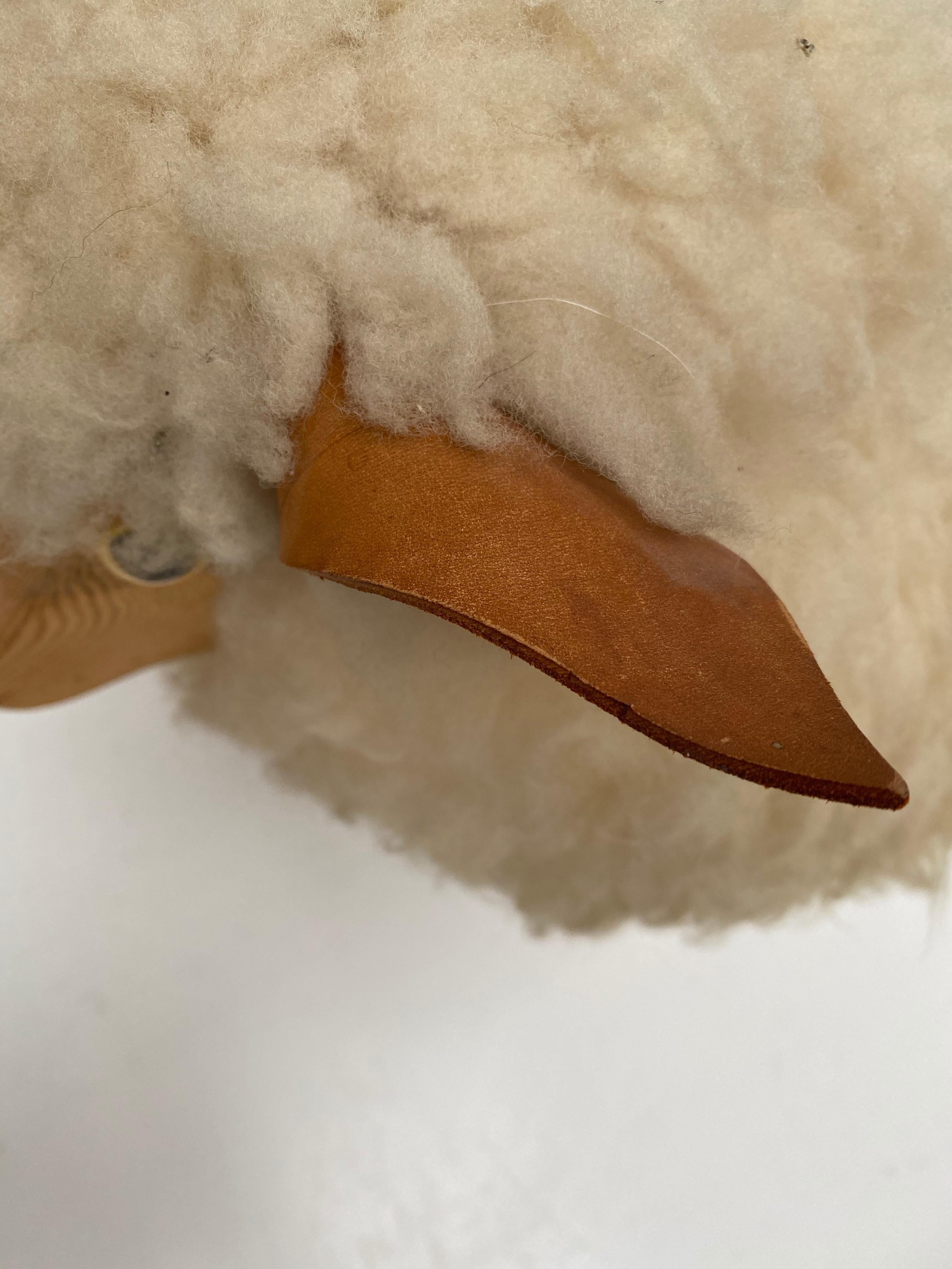 Dozen of Sheep Midcentury Genuine Sheep Wool and Carved Pinewood, Germany, 1970s 10