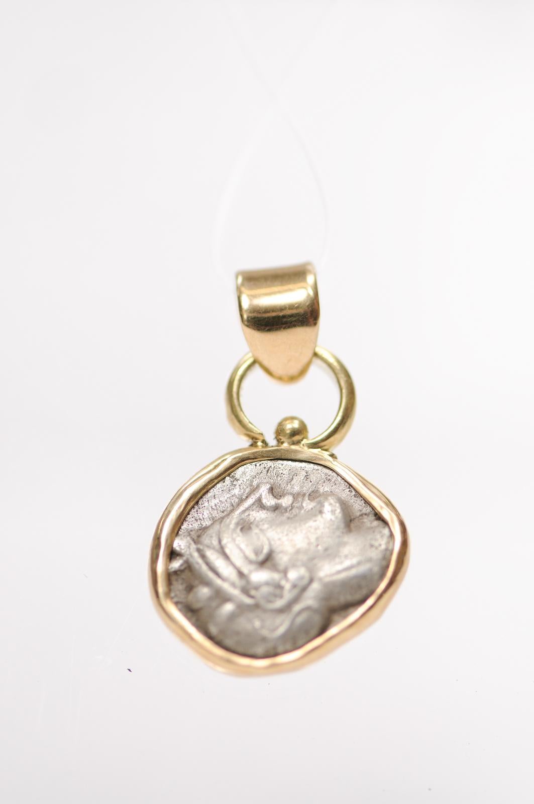 Colgante de dracma [moneda] con búho, hacia 404 a.C. en venta 1