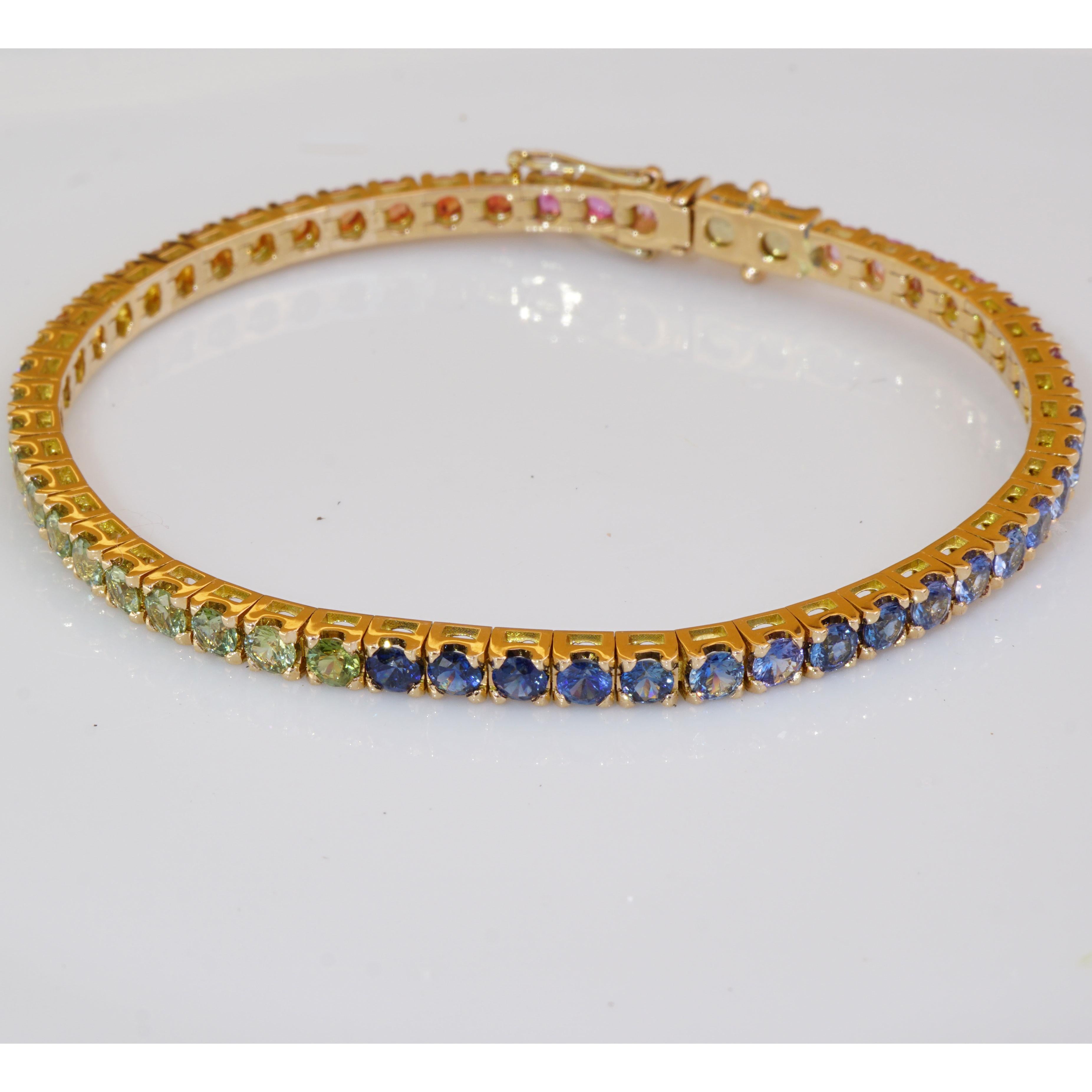 Moderne Bracelet en or rose 18 carats avec saphirs arc-en-ciel « Dream Journey in the World of Colors » en vente