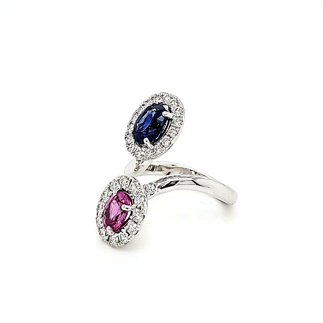 Oval Cut Dual Coloured Ring of Blue and Pink Sapphire Intertwined Together For Sale