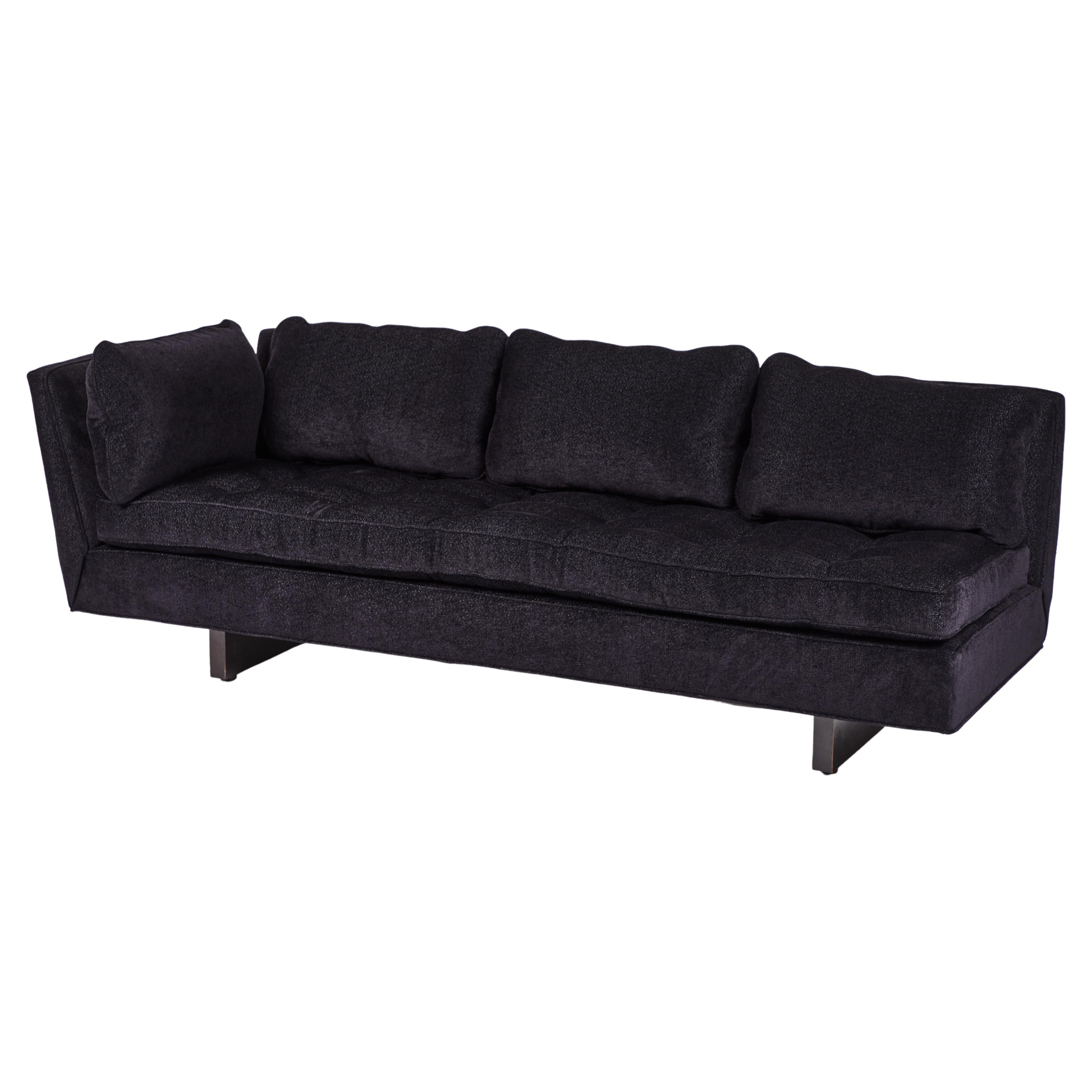 Dunbar Einarm-Sofa, entworfen von Edward Wormley