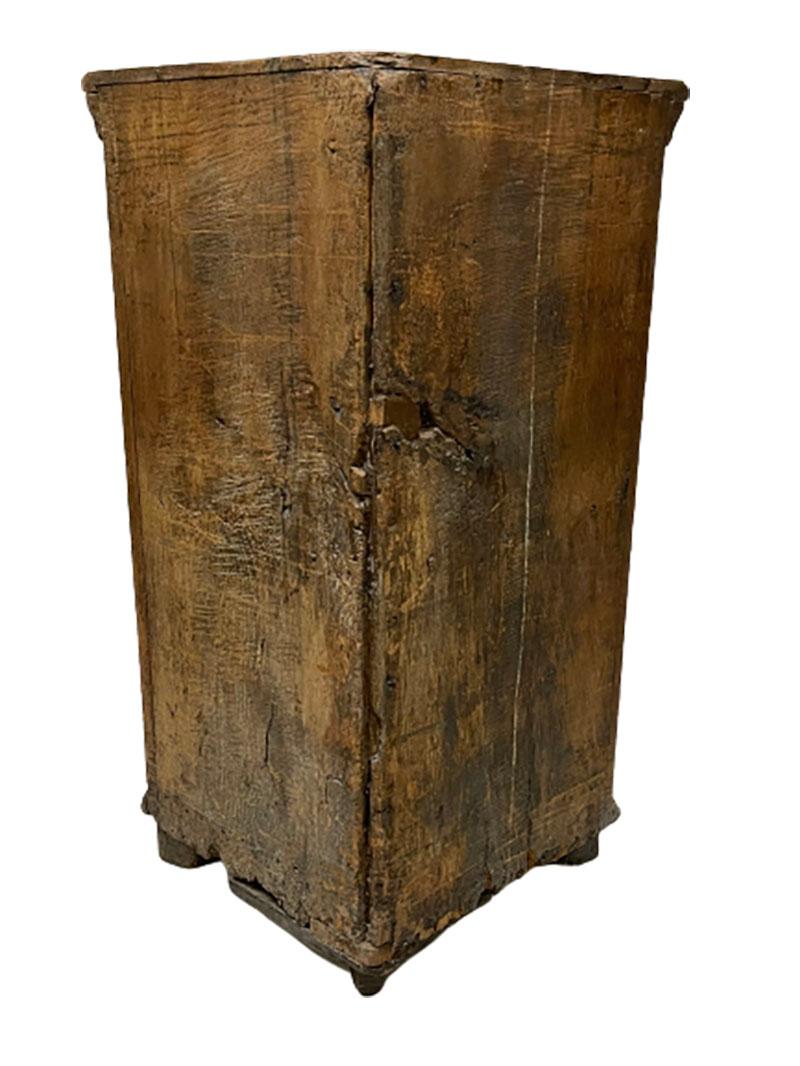 Dutch 18th Century Oak Corner Cabinet For Sale 1