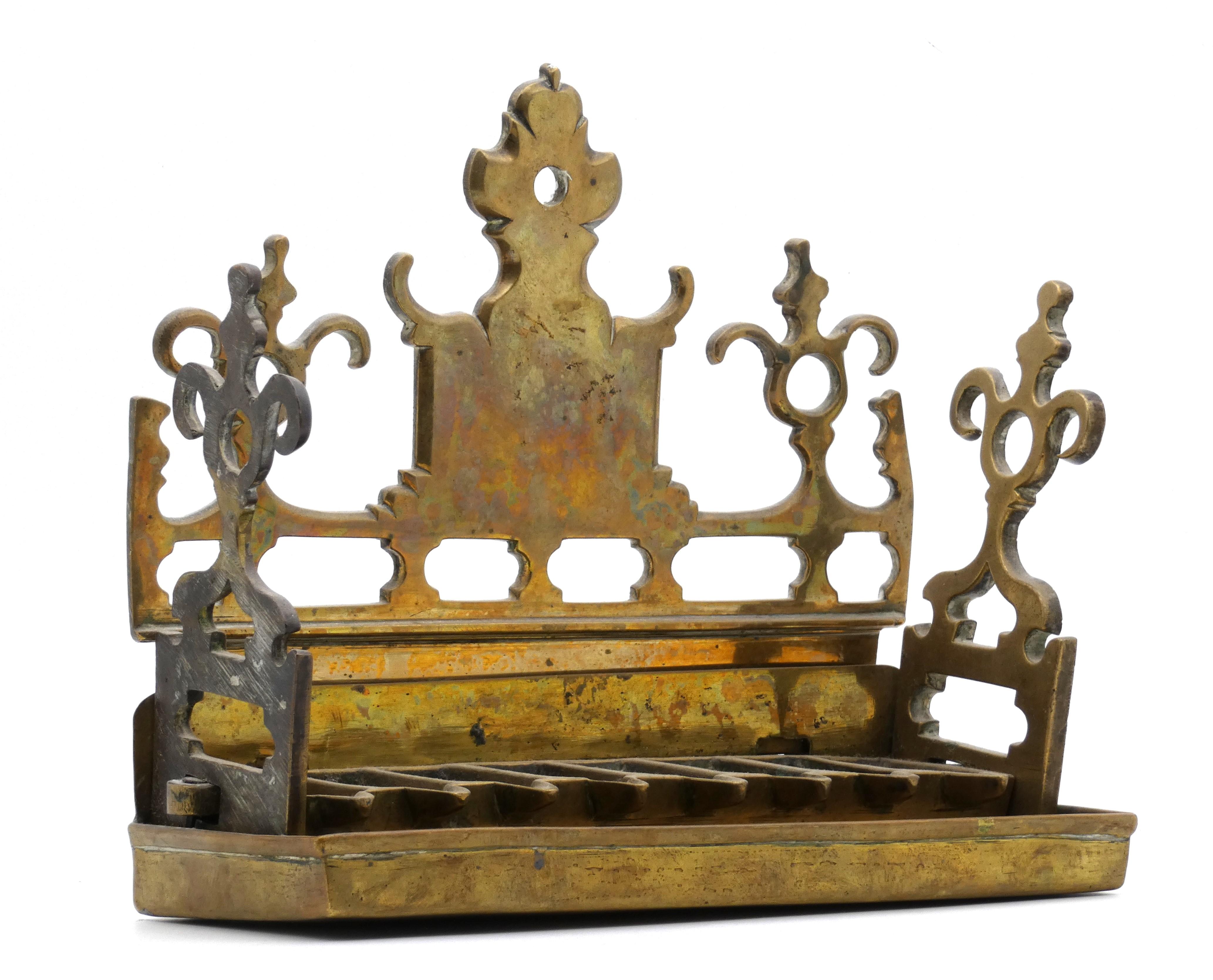 A Dutch Brass Hannukah Lamp, Late 19th century In Good Condition For Sale In New York, NY