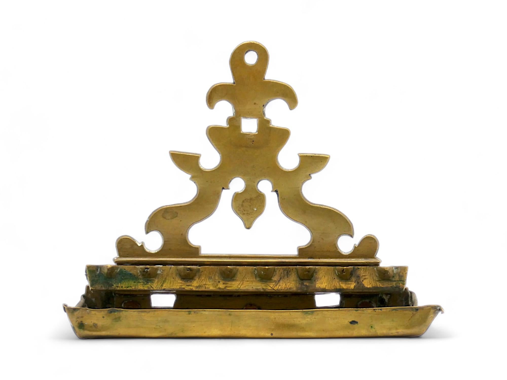 Barocco Lampada Hanukkah olandese in ottone, XVIII secolo in vendita