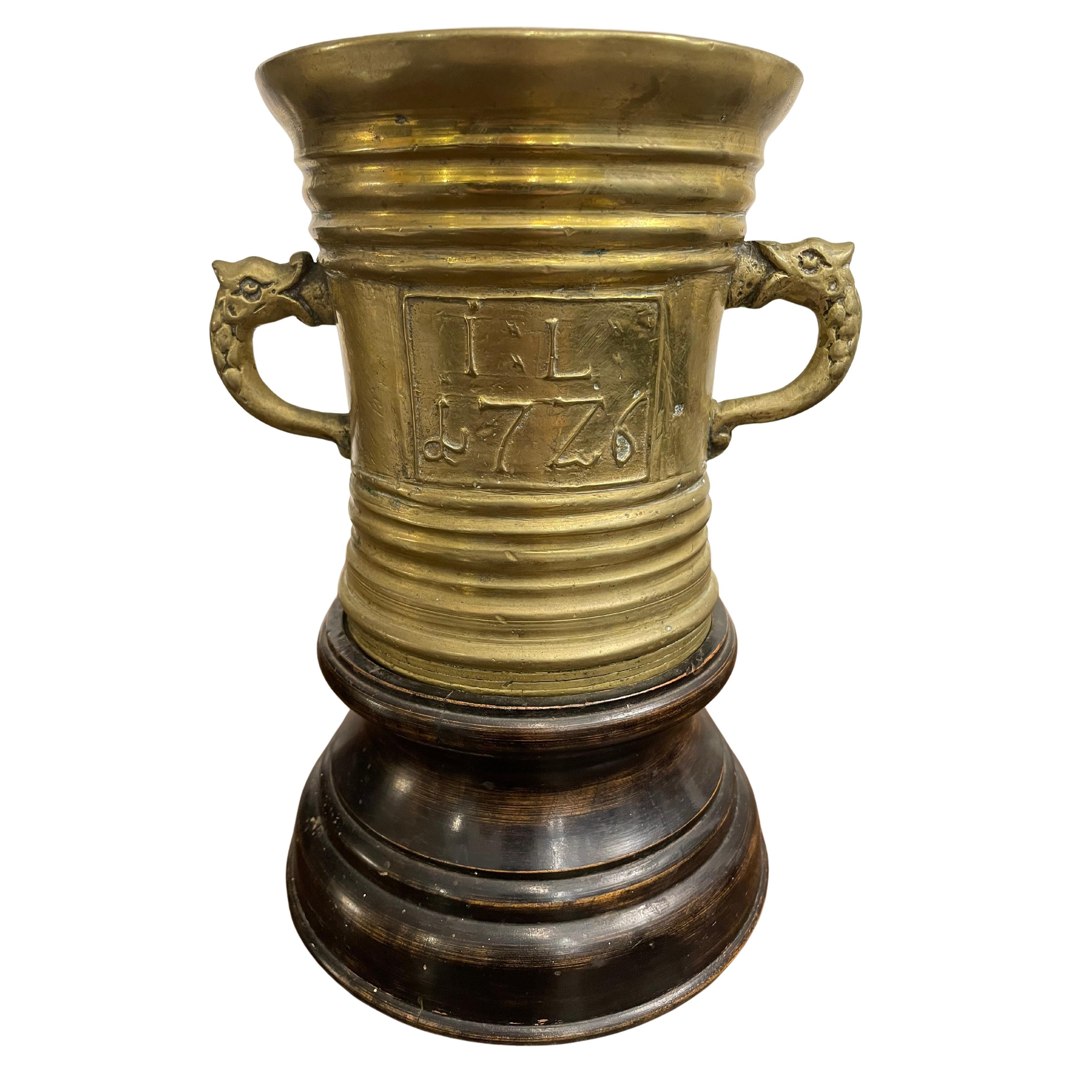 Pestello olandese in ottone, XVIII secolo