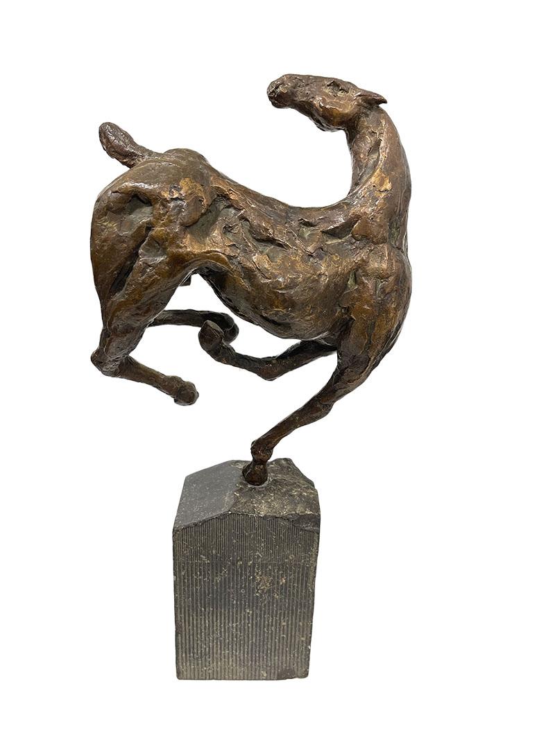 Sculpture néerlandaise en bronze d'un cheval Bon état - En vente à Delft, NL