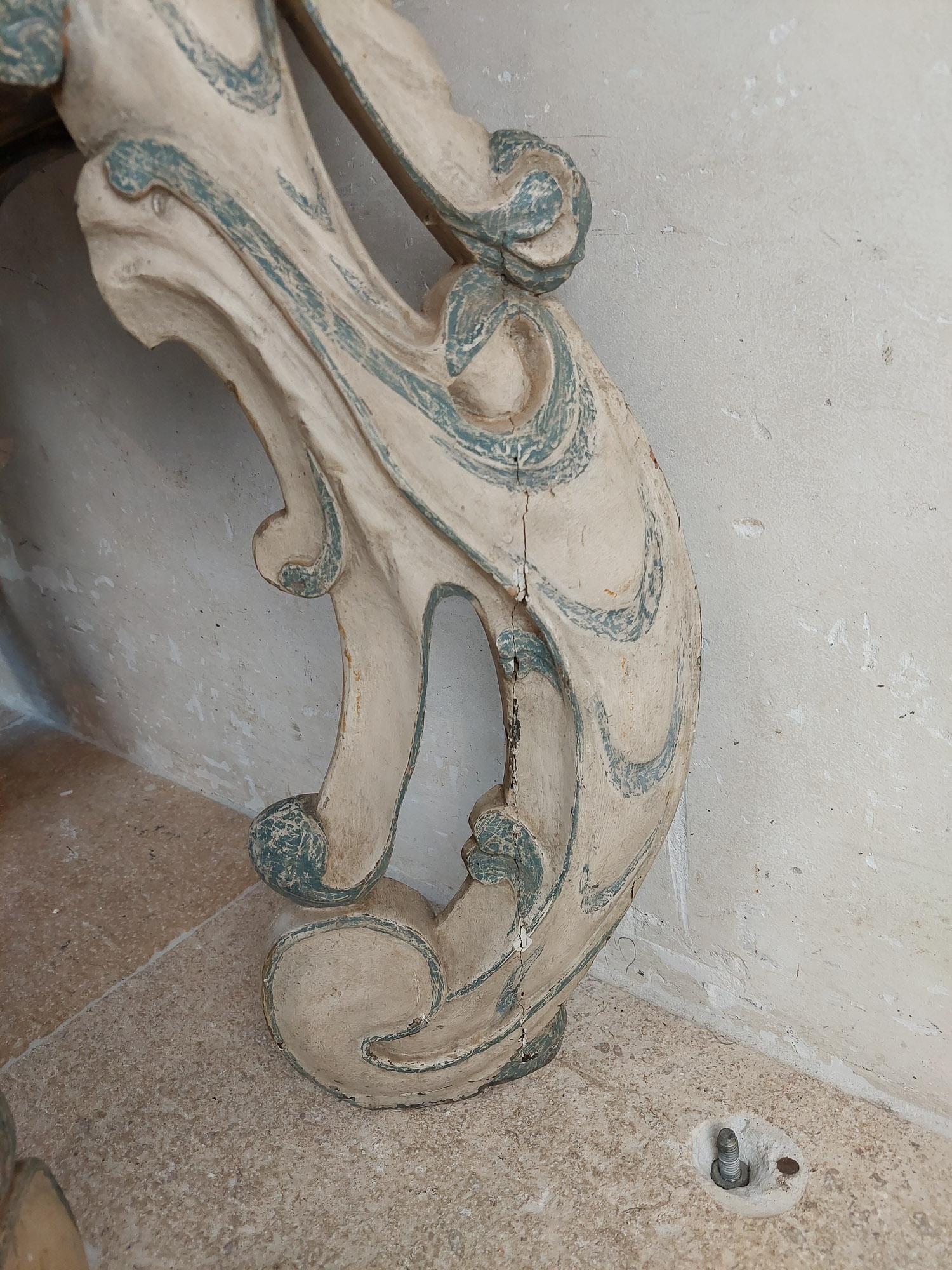 Dutch Carved Blue and White Painted Limewood ‘Kwab’ Console or Side Table For Sale 10