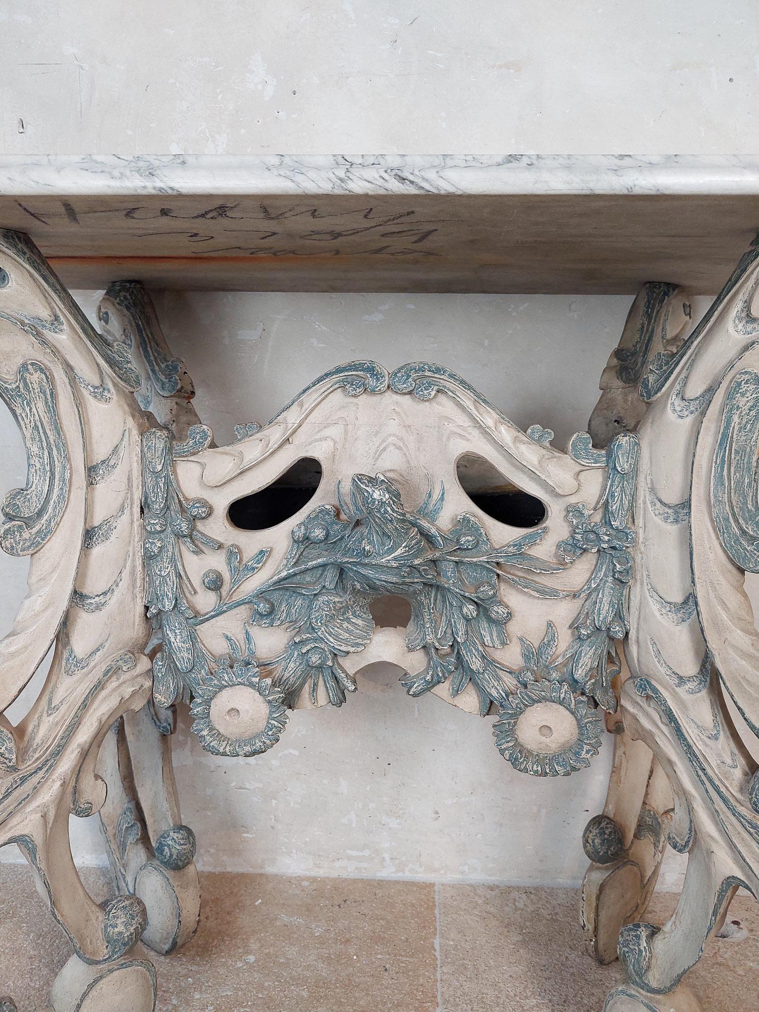 Mid-17th Century Dutch Carved Blue and White Painted Limewood ‘Kwab’ Console or Side Table For Sale