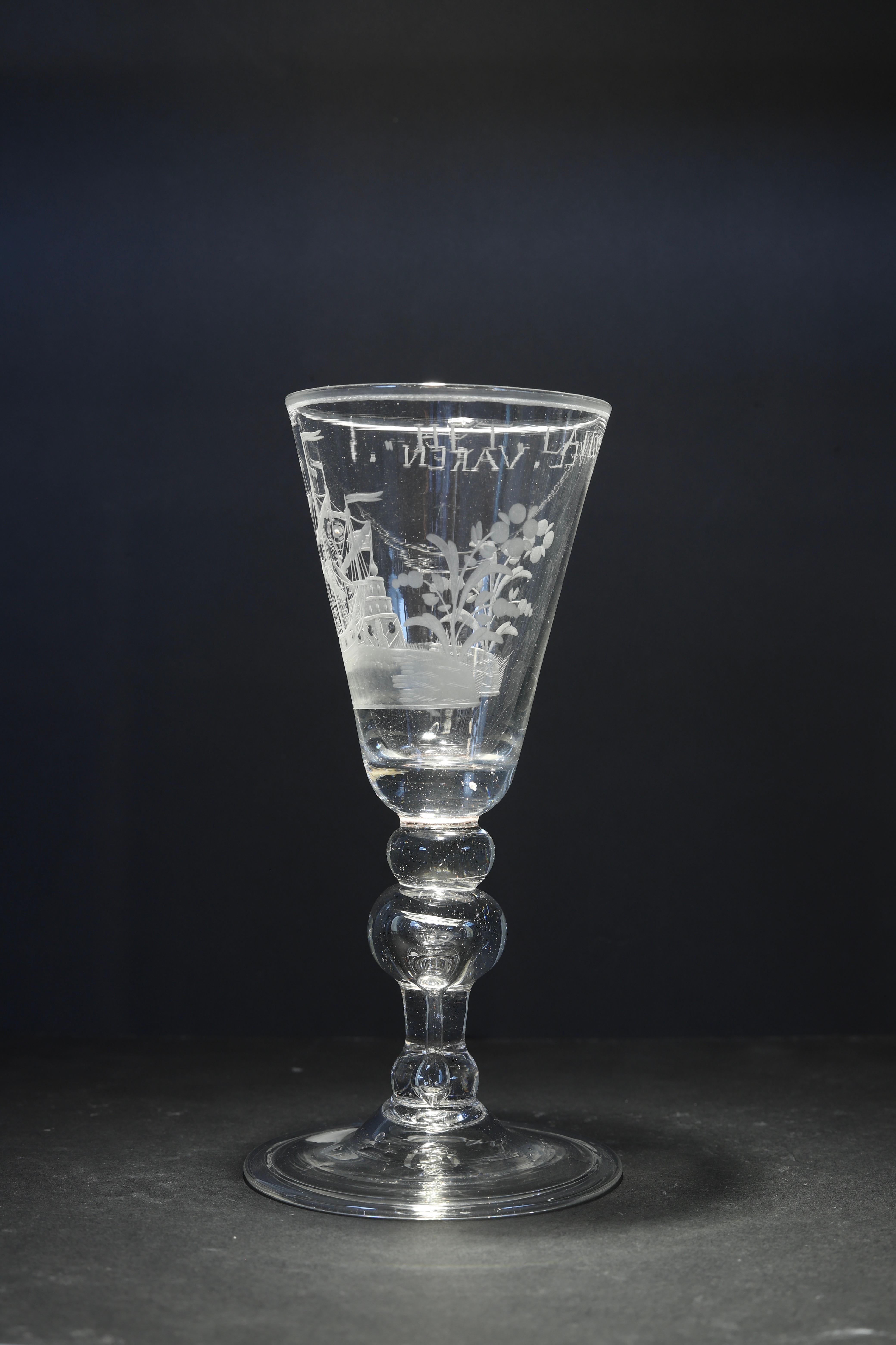 calici di vino stilizzati