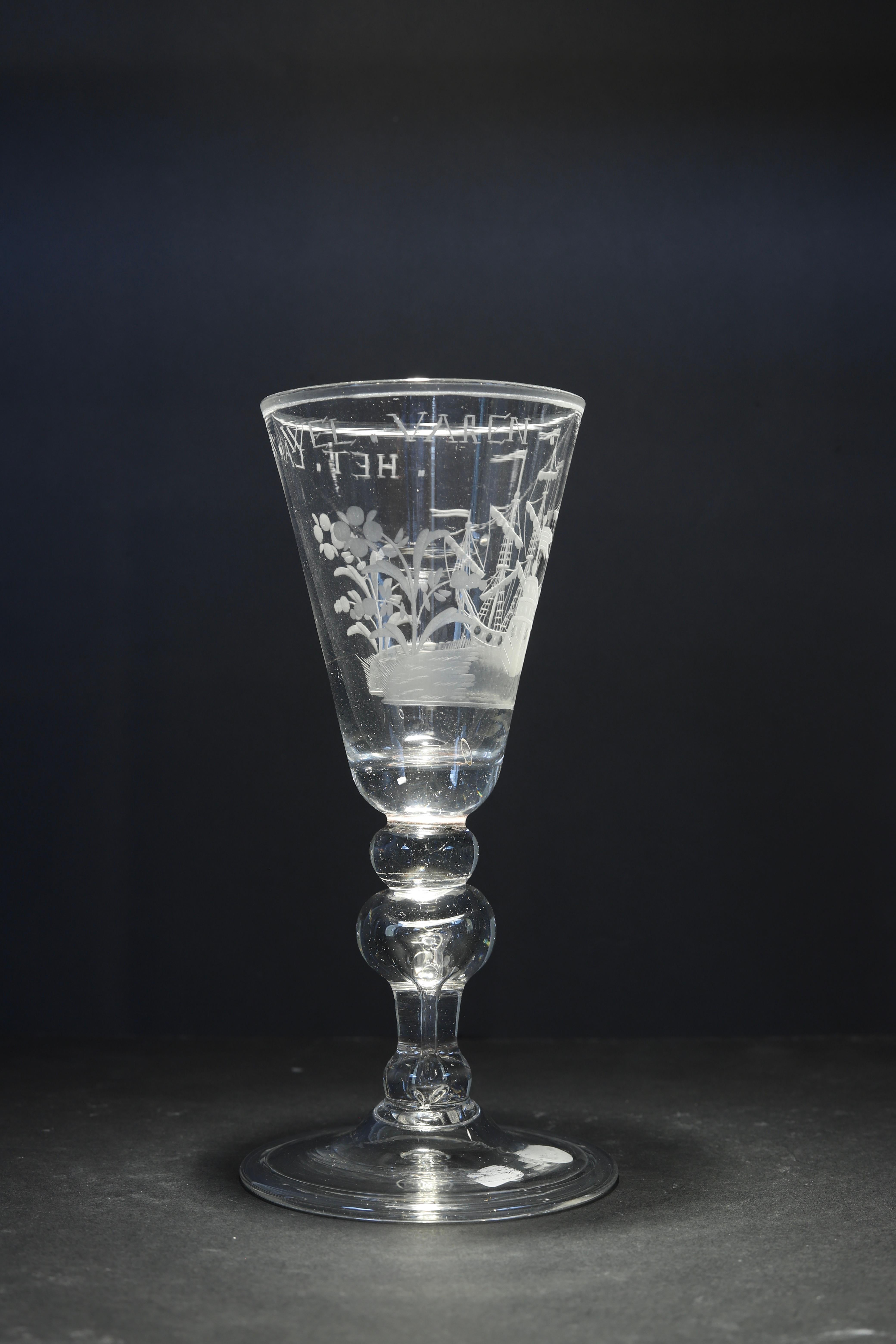 Olandese Bicchiere da vino olandese inciso, Prosperità del paese, XVIII secolo in vendita