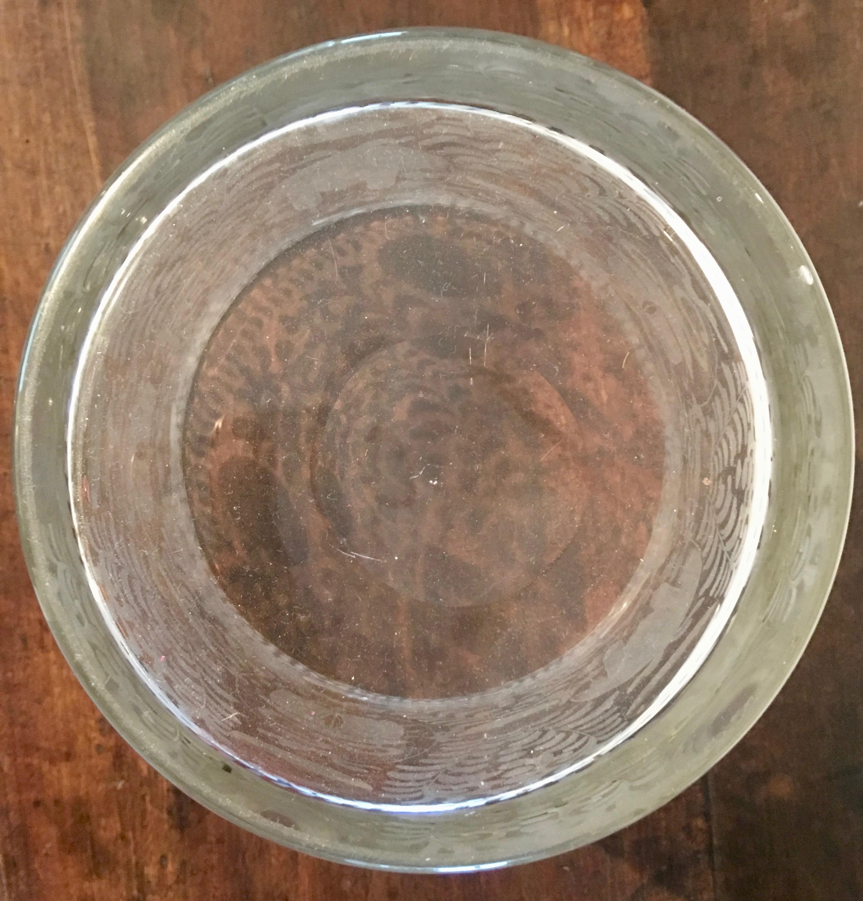 Grand vase hollandais en verre gravé, 19e siècle en vente 3