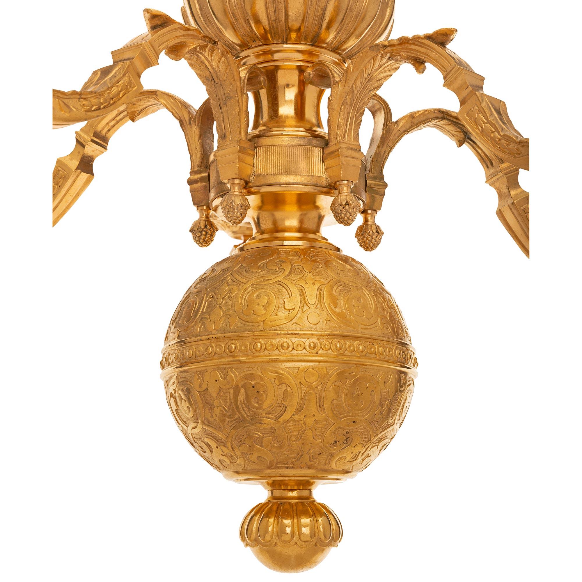 Lustre en bronze doré de style Louis XVI de la fin du XIXe siècle, Pays-Bas en vente 1