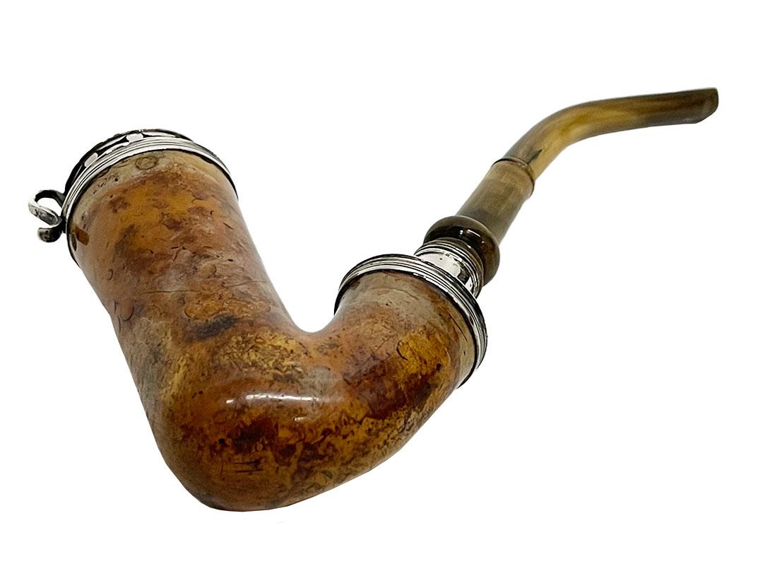 Dutch Meerschaum Pipe with Silver Mounts, 1840-1870 For Sale 3