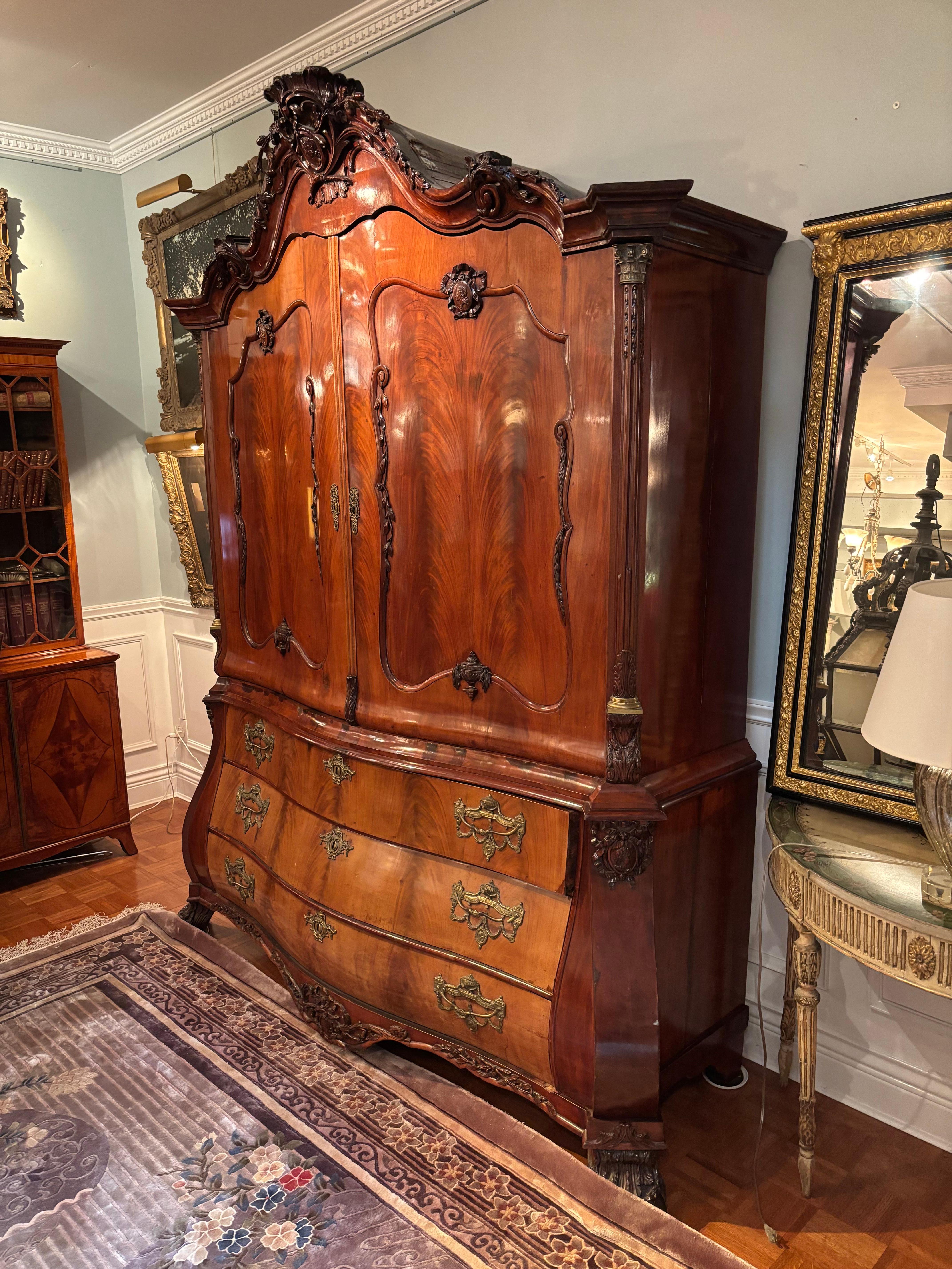 A Dutch Neo Classical 18 Century Mahogany Armoire and Chest of Drawers For Sale 1