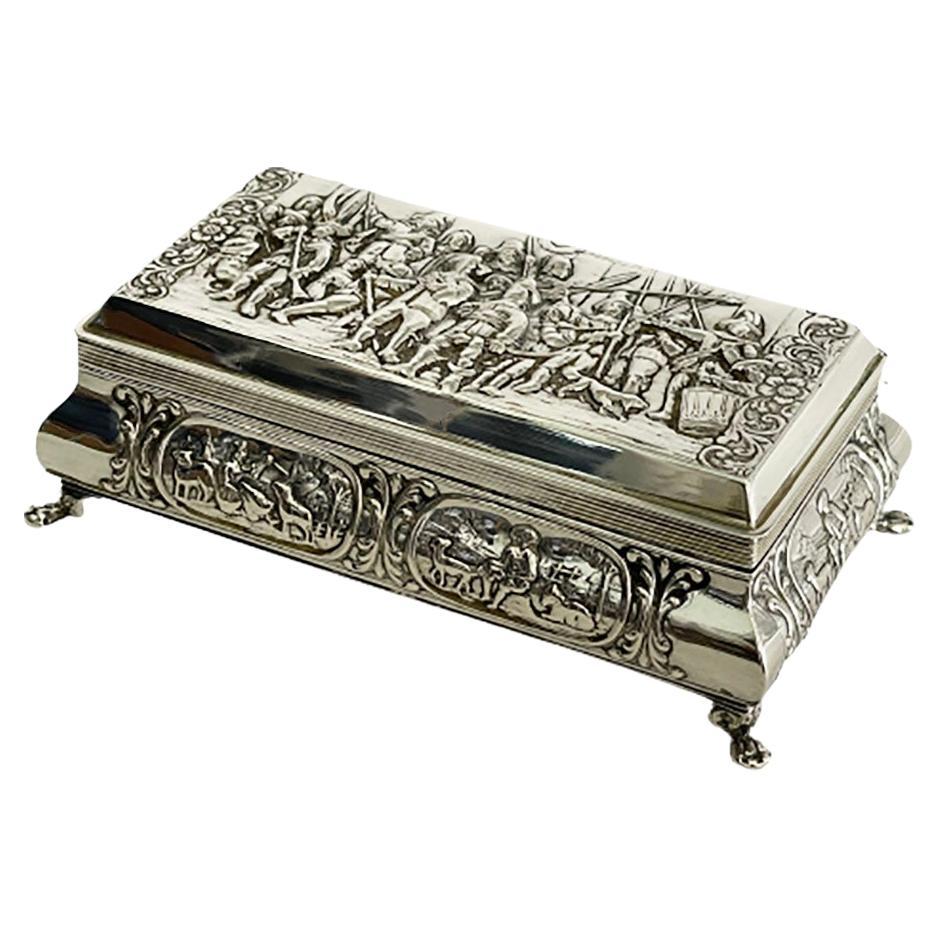 Dutch Silver Box with "De Nachtwacht" Rembrandt by H. Hinne, 1911 For Sale