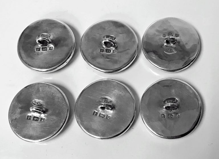 A E Jones Set Silver Ruskin Buttons, Birmingham, 1903 In Good Condition For Sale In Toronto, ON