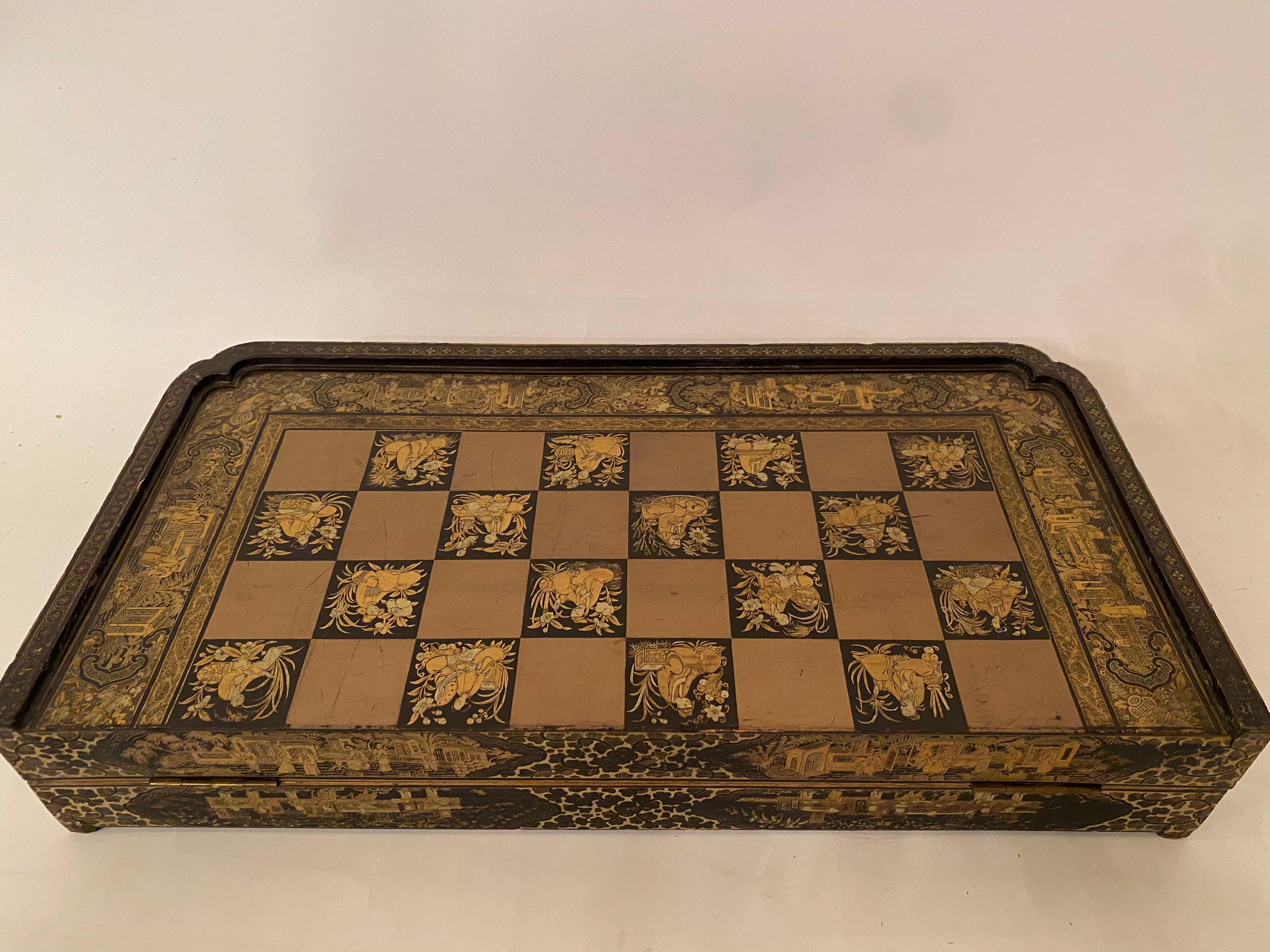 Qing Early 19th Century Chinese Export Lacquer Chess and Backgammon Board For Sale