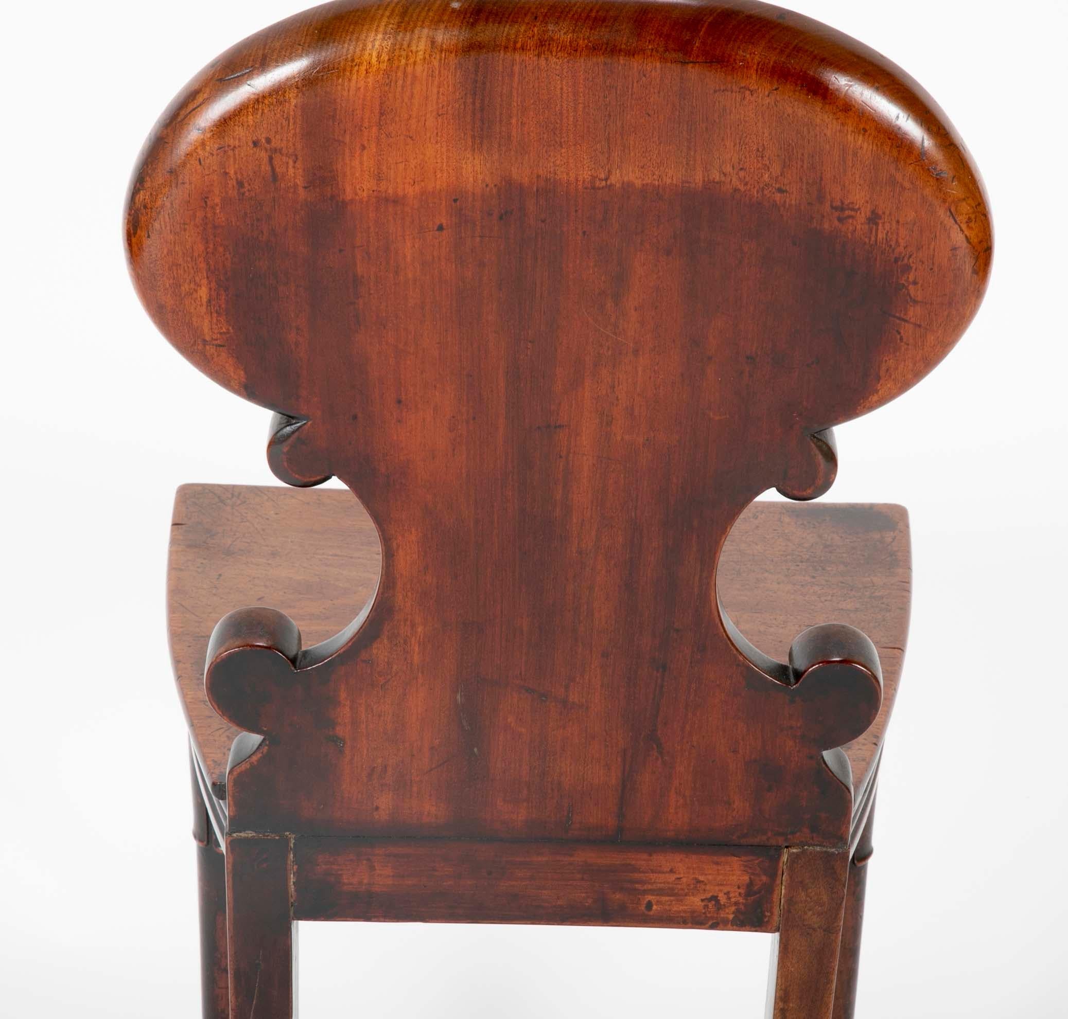 Early 19th Century Georgian Shell Back Hall Chair with Lion Carving 9