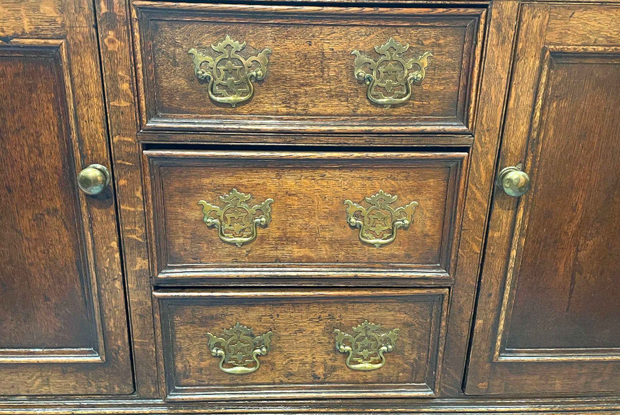 19th Century Early 19thc Medium Sized Oak Dresser