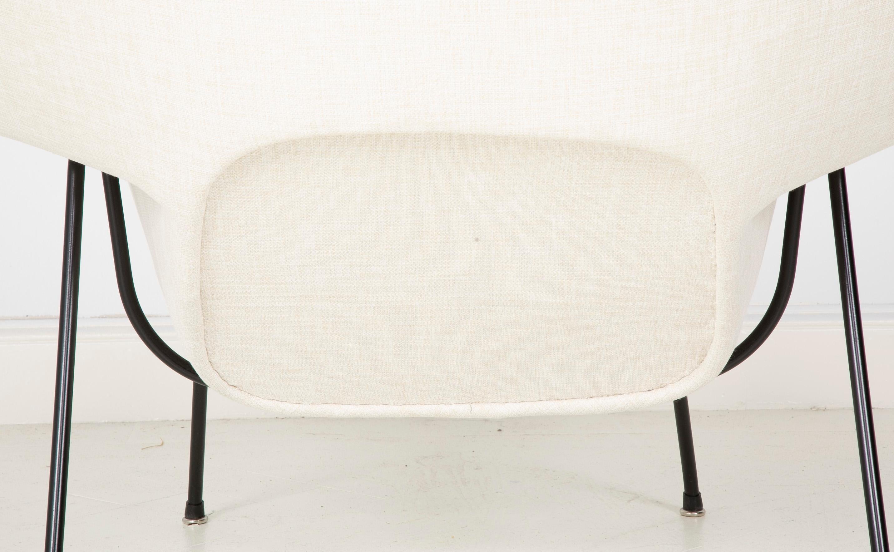 Early Womb Chair Designed for Eero Saarinen For Sale 6