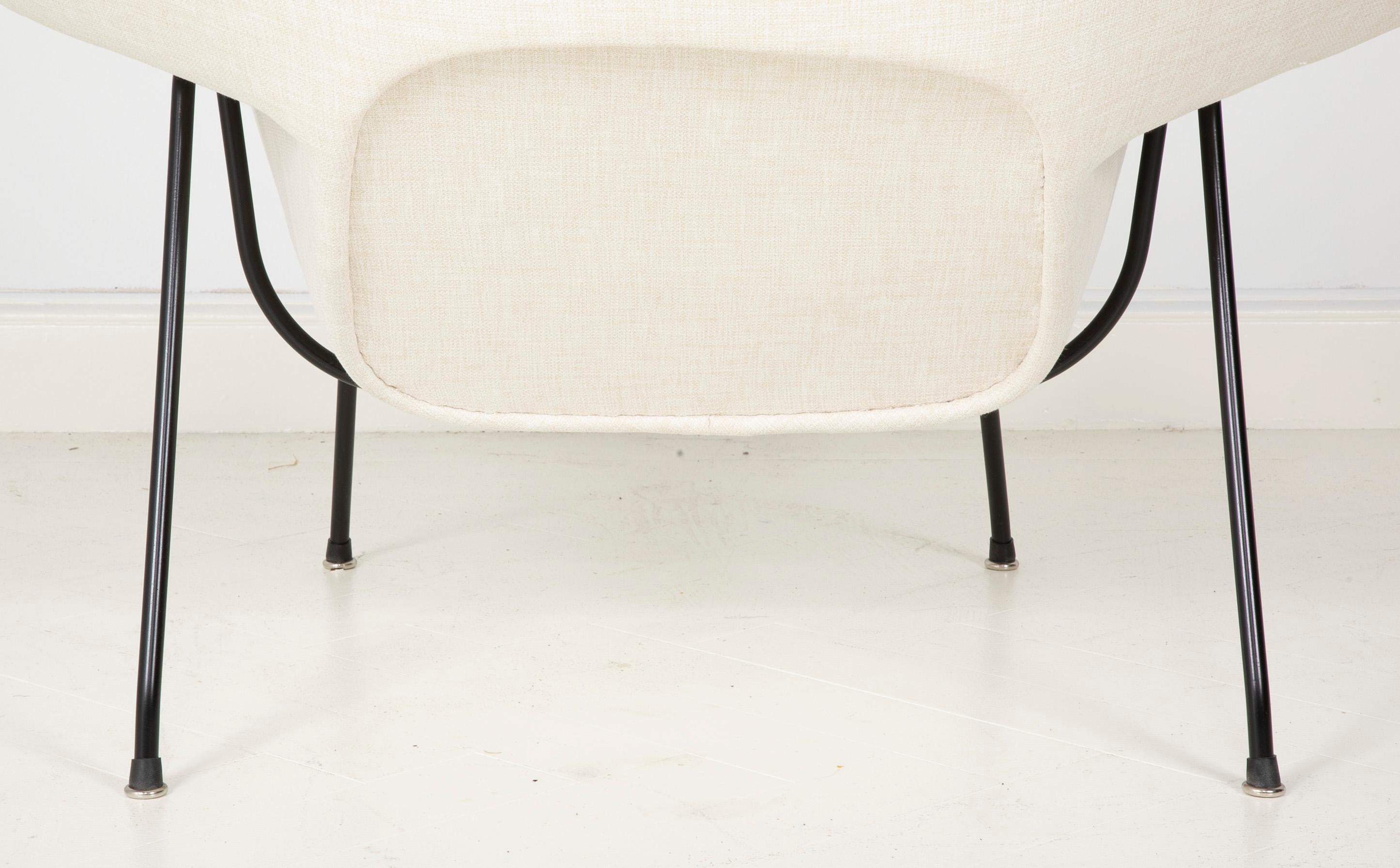 Early Womb Chair Designed for Eero Saarinen For Sale 7