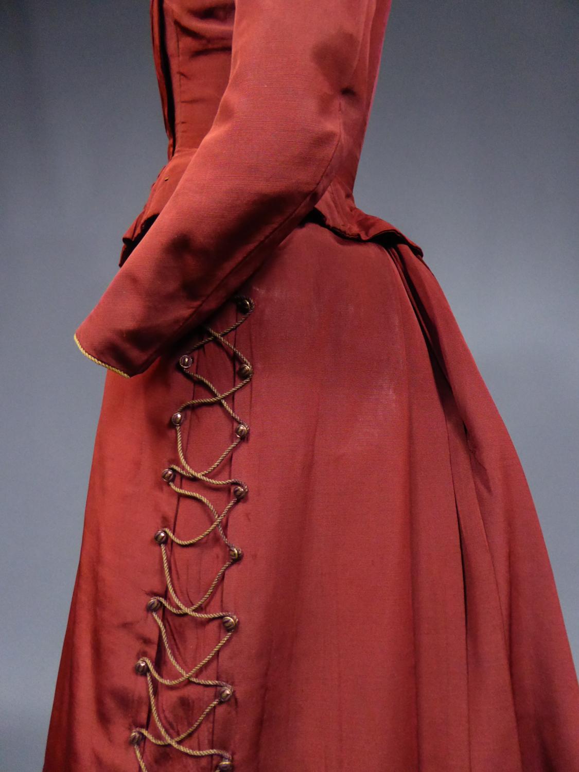 A Edwardian Faille Silk Amazon Bodice and Skirt Set  - England late 19th century 8