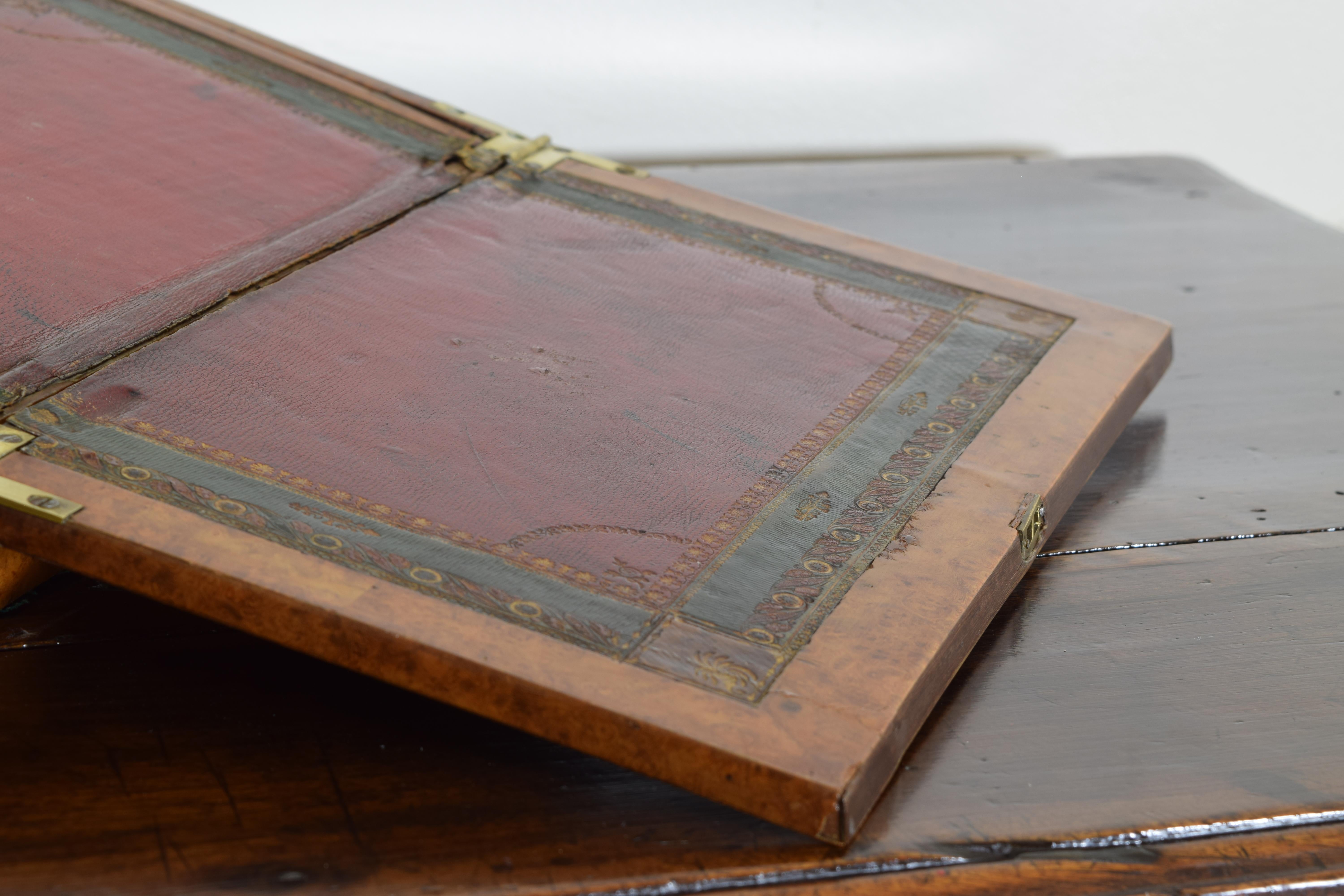 A English Neoclassic Burl Walnut, Brass, & Leather Portable Writing Desk, 19thc For Sale 4