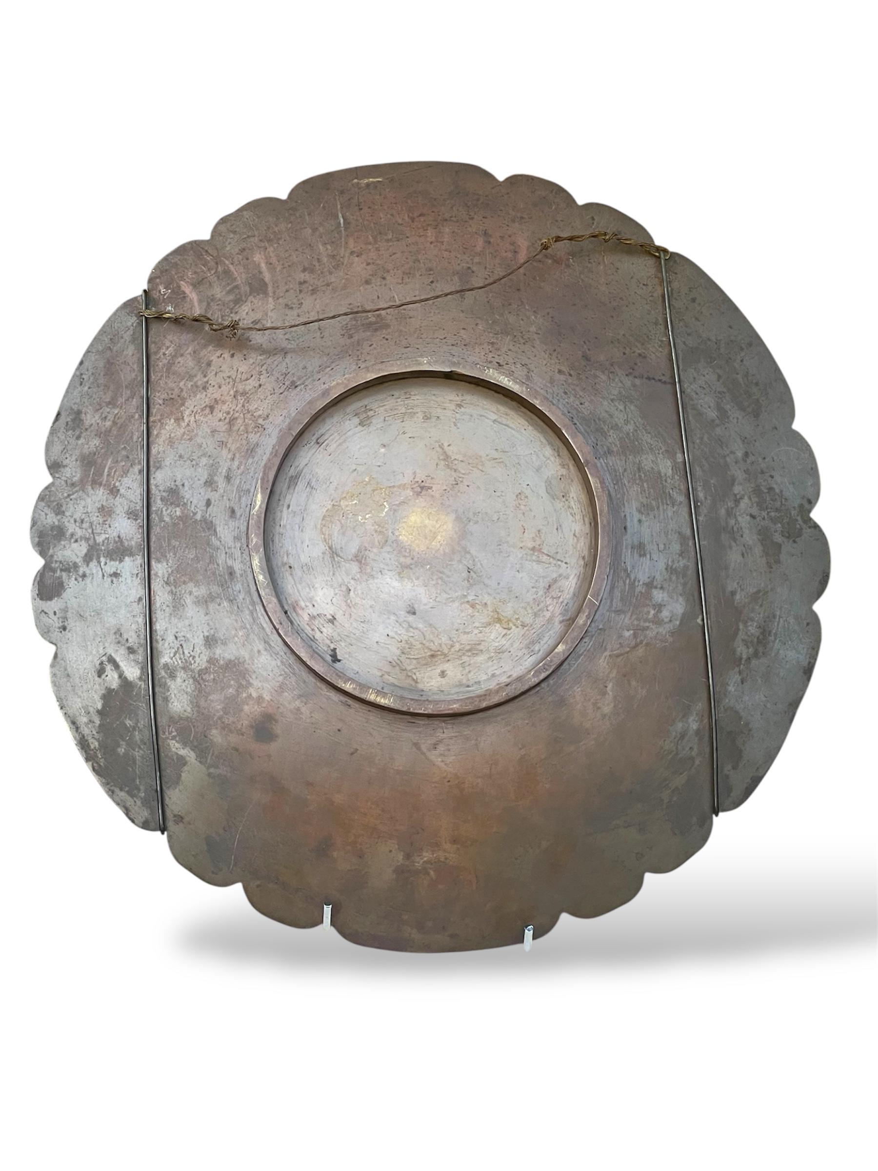 A Exceptional Bronze and Mixed-Metal Charger Depicting a Scene from the Suikoden For Sale 4